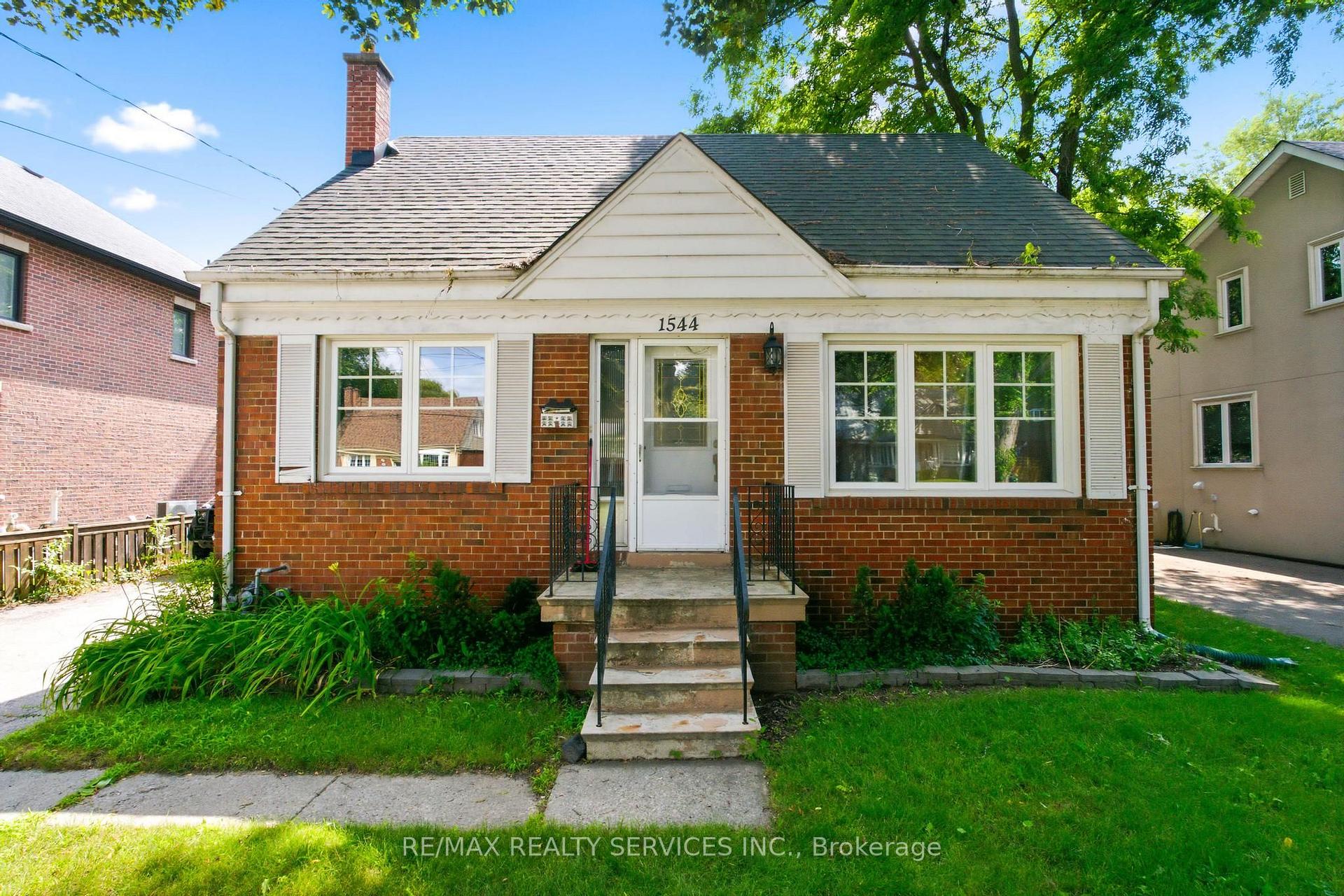 Photo 1 of 1544 Alexandra Boulevard, Mississauga, Lakeview — HOMEH