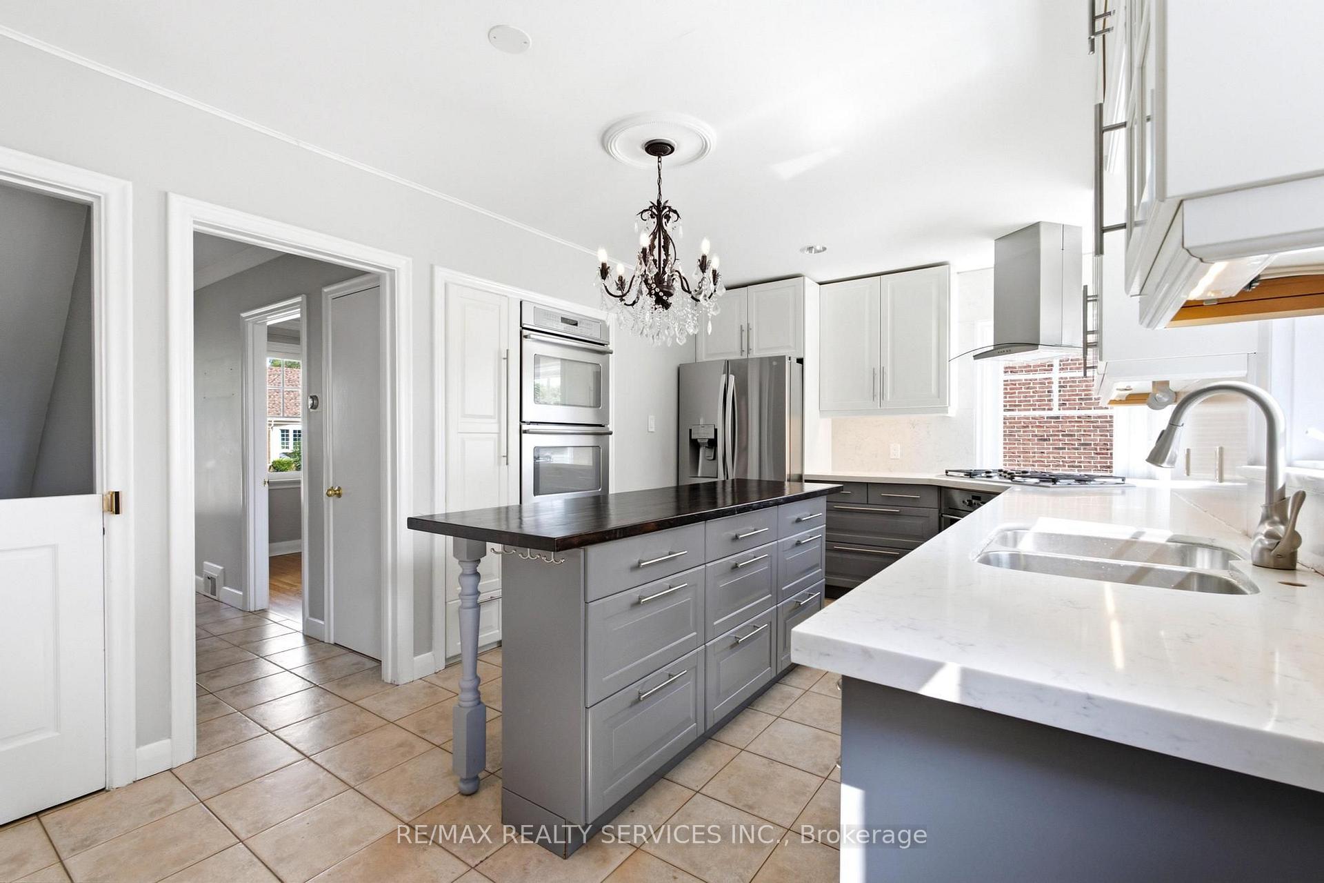 Photo 22 of 1544 Alexandra Boulevard, Mississauga, Lakeview — HOMEH