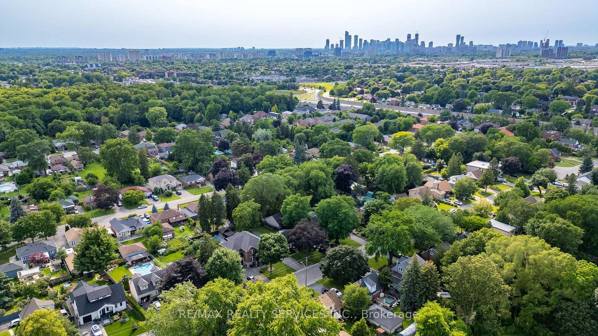 Photo 43 of 1544 Alexandra Boulevard, Mississauga, Lakeview — HOMEH