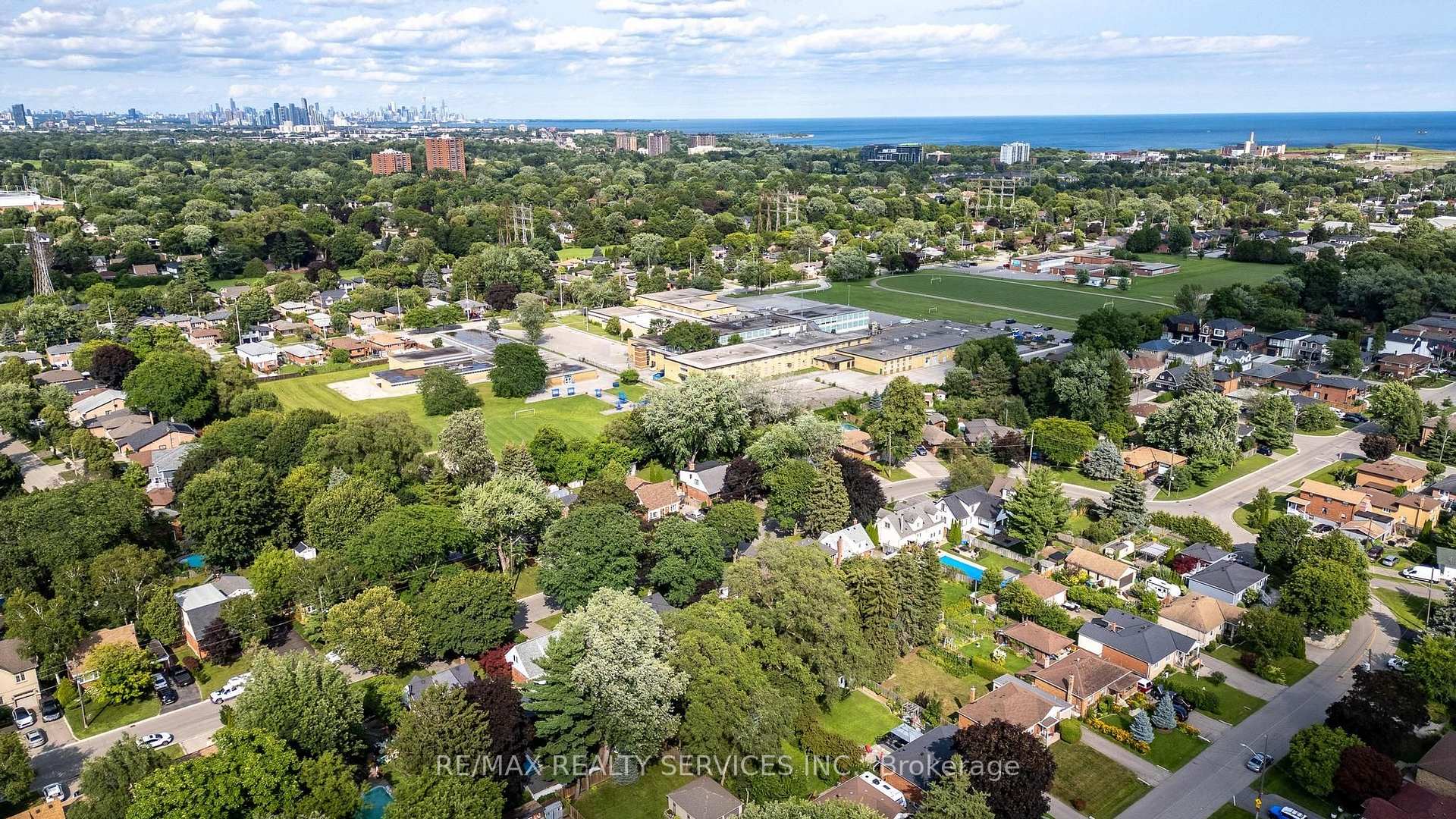Photo 49 of 1544 Alexandra Boulevard, Mississauga, Lakeview — HOMEH