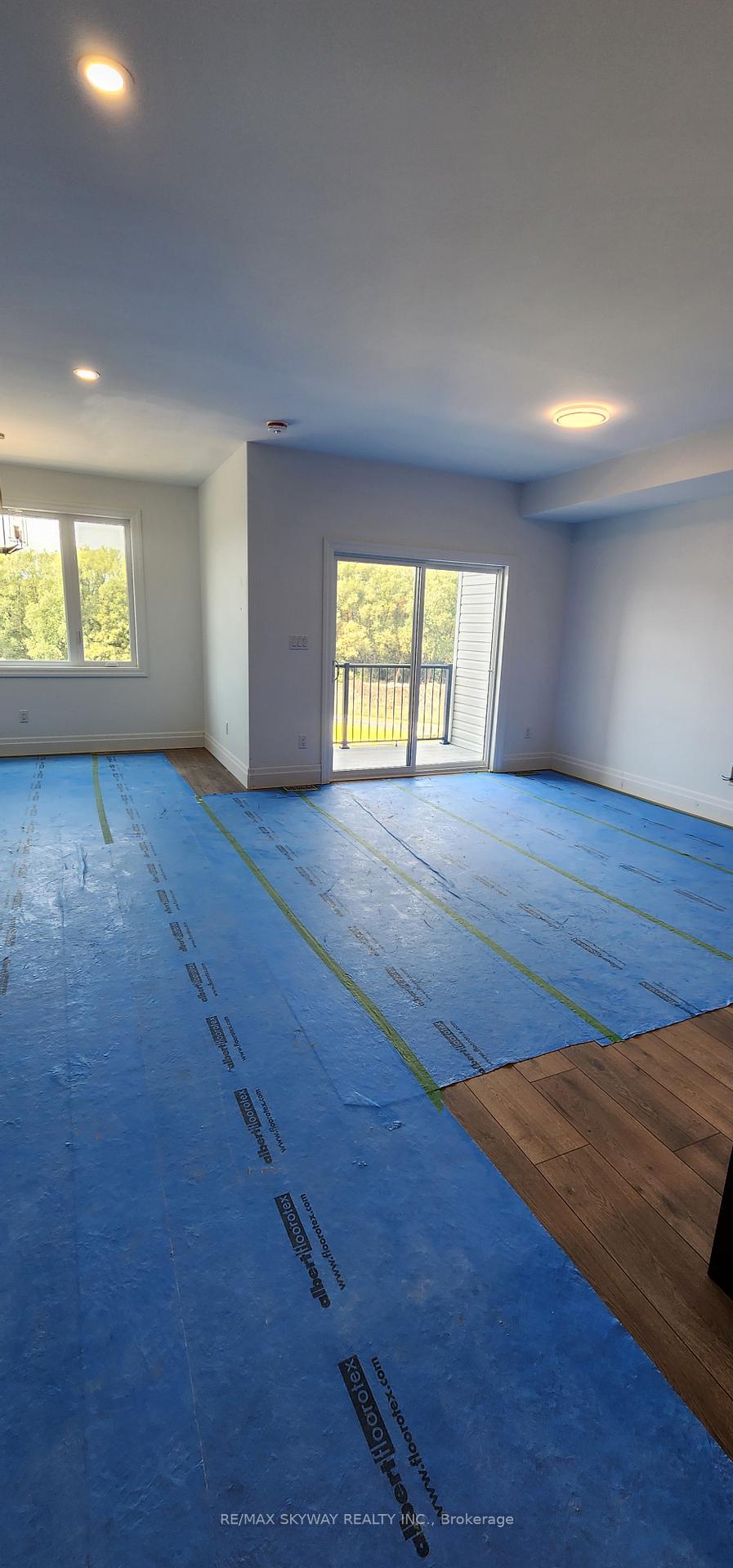 Photo 3 of 109 Buchanan Avenue, Prince Edward County, Picton Ward — HOMEH