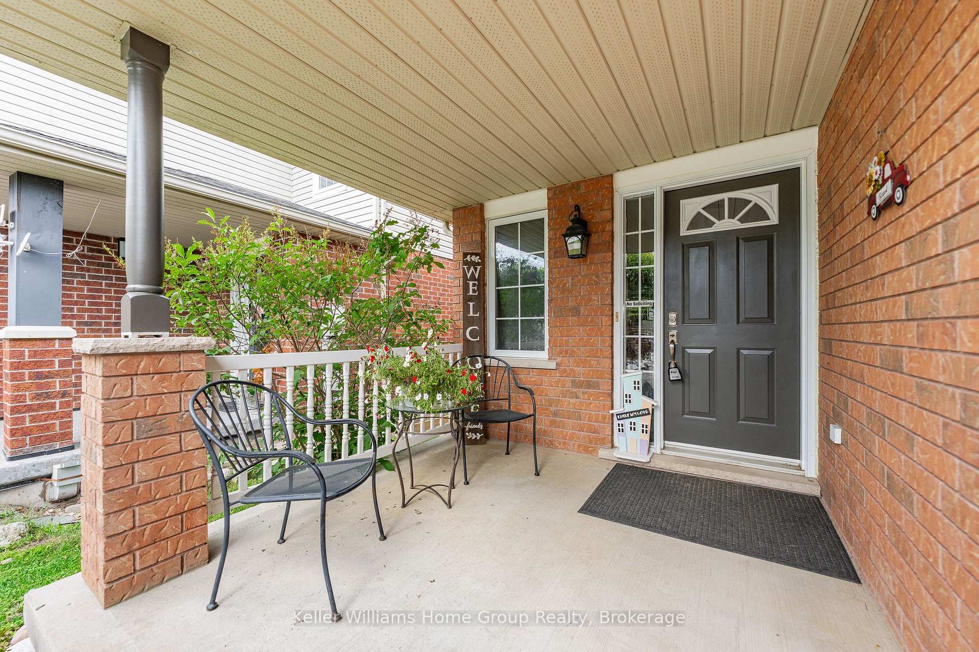 Photo 11 of 479 Doon S Drive E, Kitchener, Doon South — HOMEH