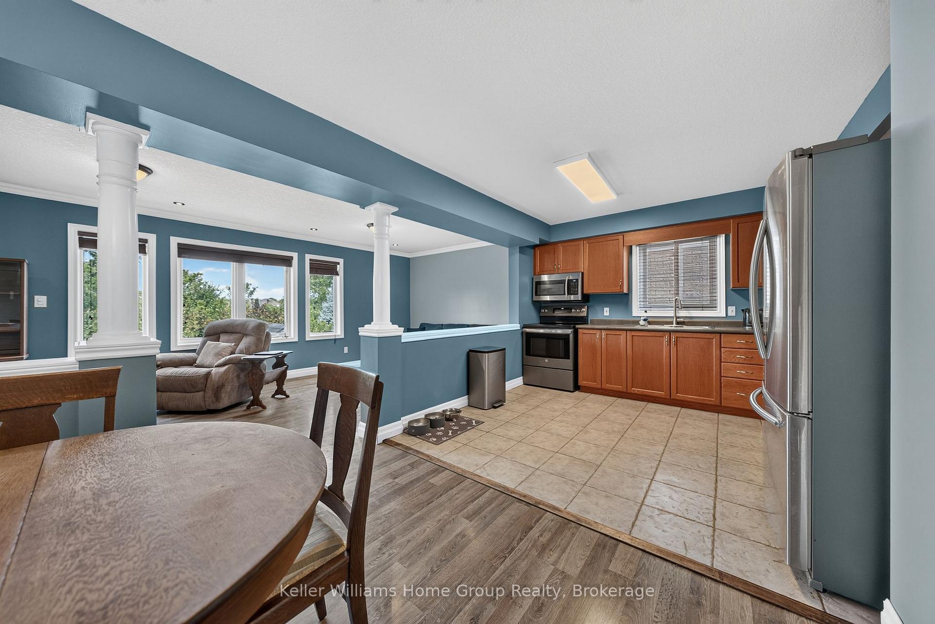 Photo 16 of 479 Doon S Drive E, Kitchener, Doon South — HOMEH
