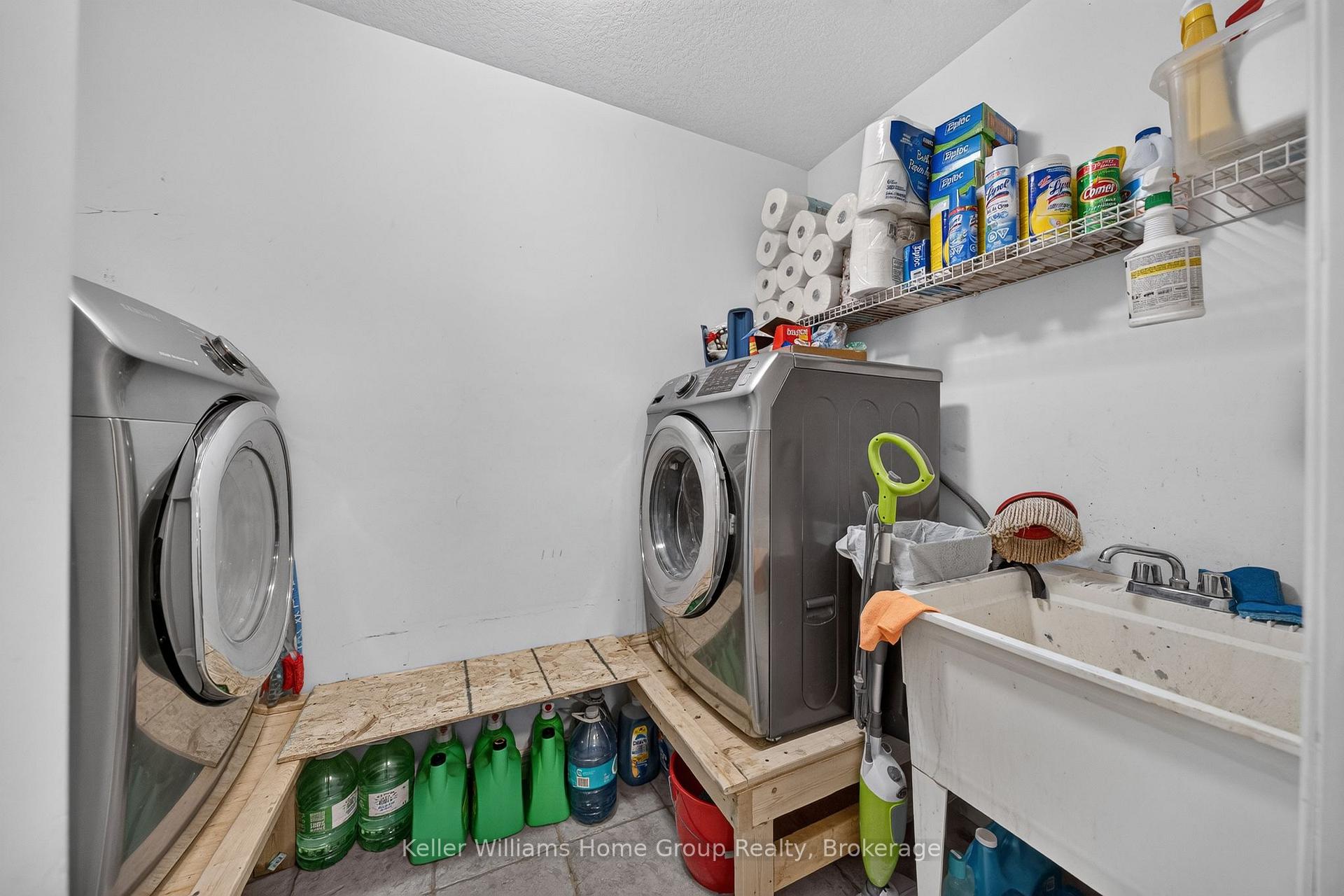 Photo 21 of 479 Doon S Drive E, Kitchener, Doon South — HOMEH