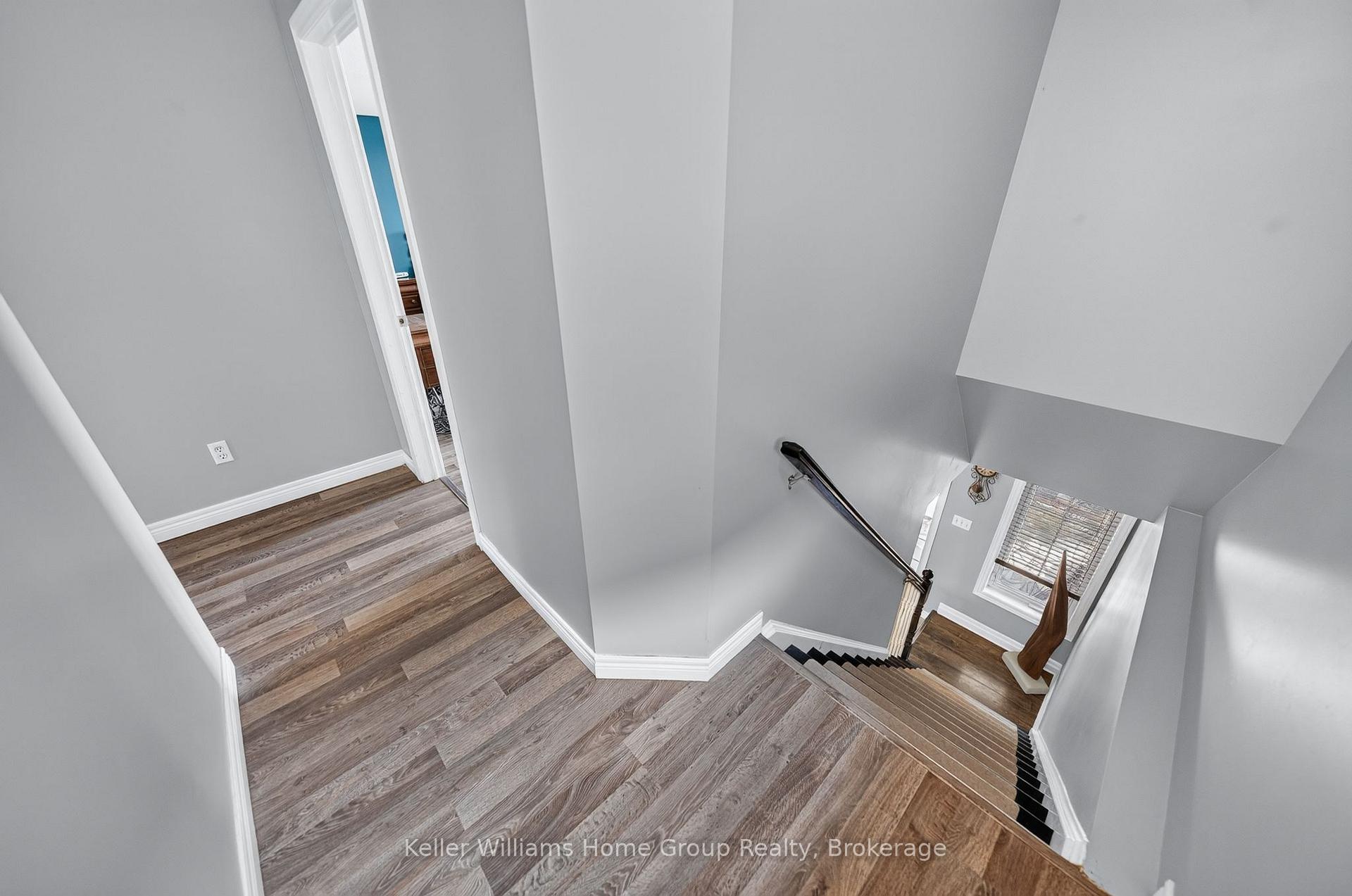 Photo 22 of 479 Doon S Drive E, Kitchener, Doon South — HOMEH