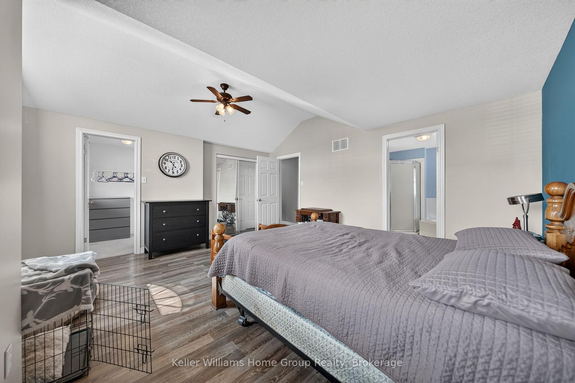 Photo 23 of 479 Doon S Drive E, Kitchener, Doon South — HOMEH