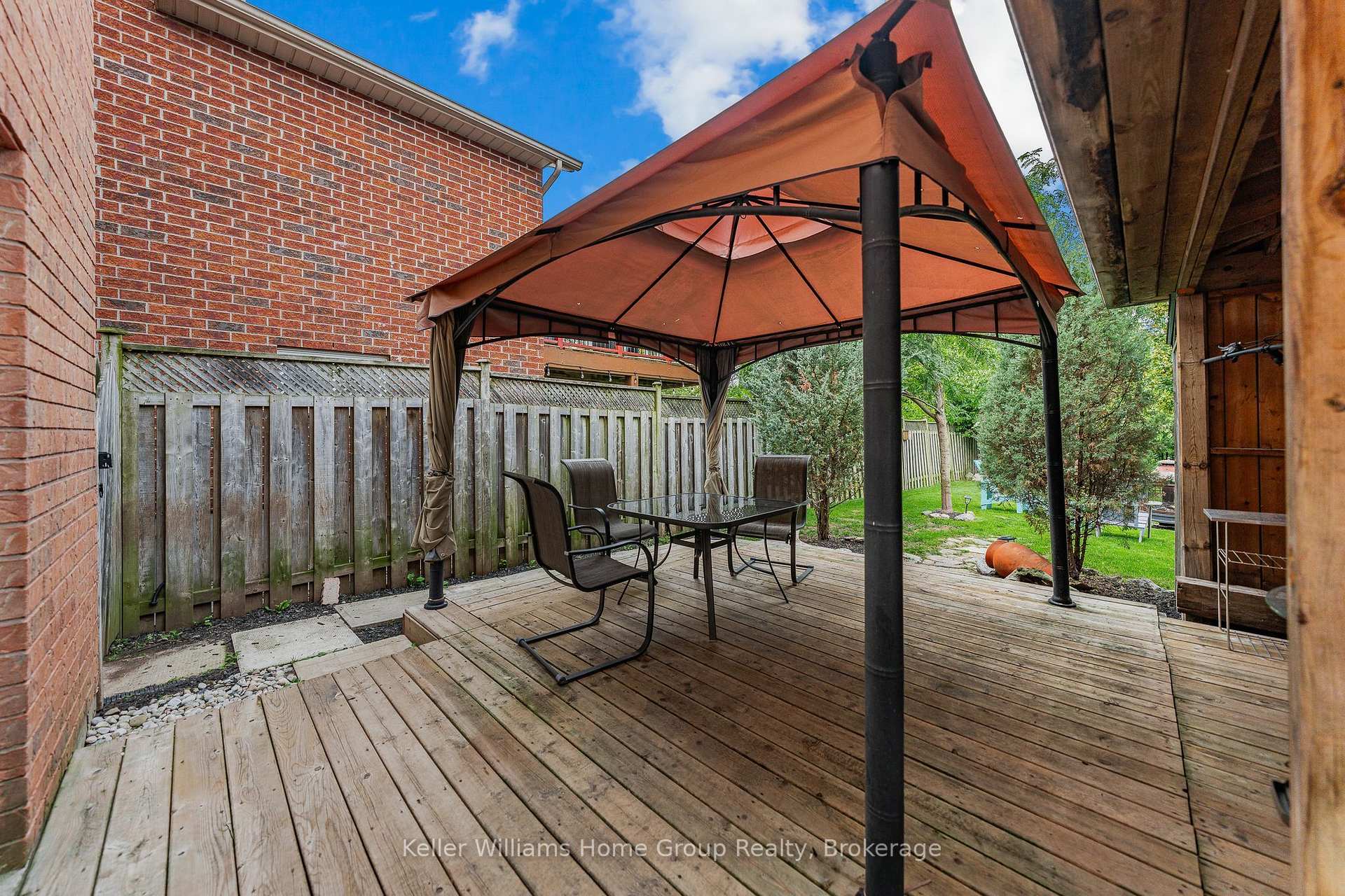 Photo 33 of 479 Doon S Drive E, Kitchener, Doon South — HOMEH