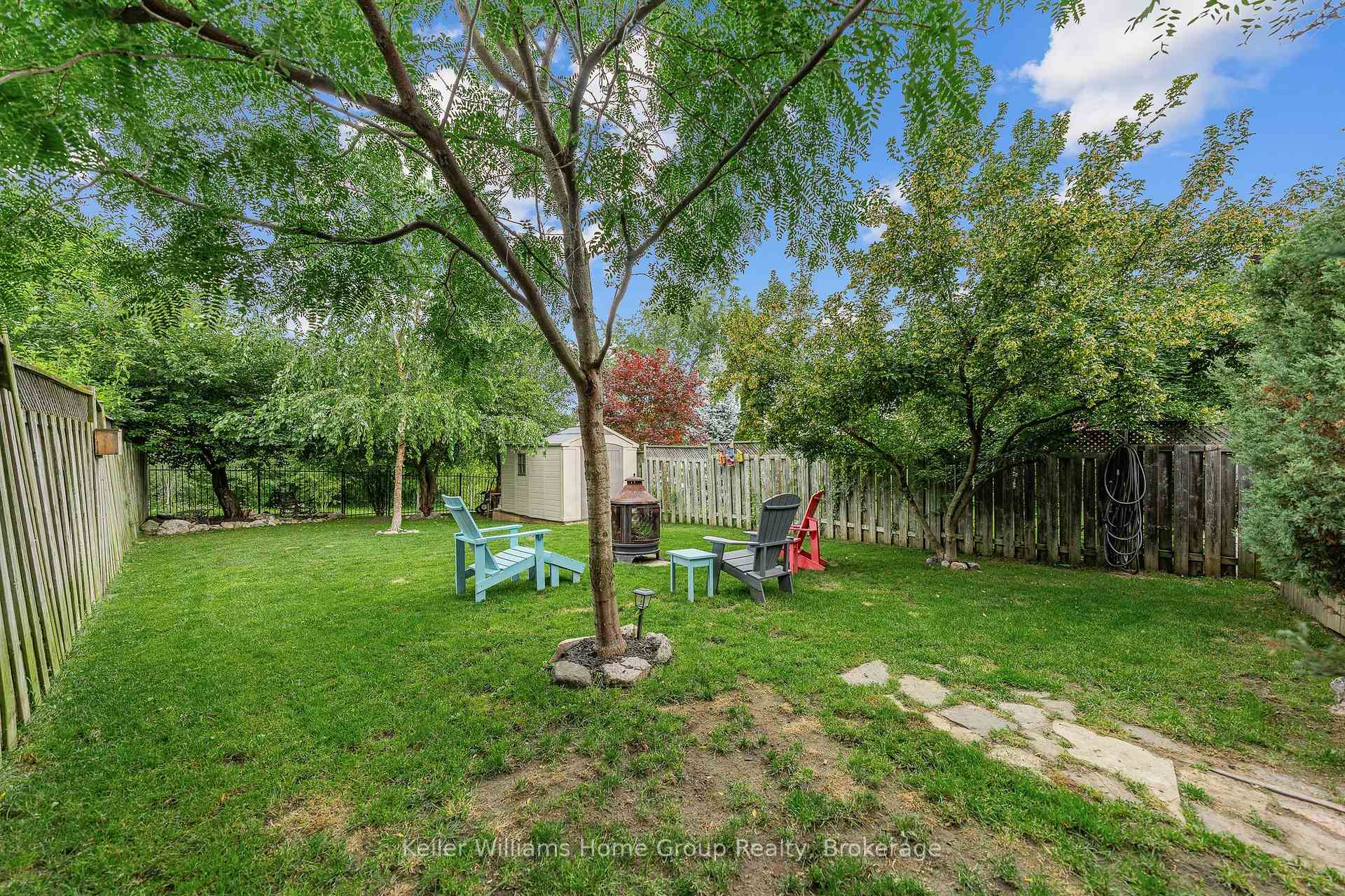Photo 6 of 479 Doon S Drive E, Kitchener, Doon South — HOMEH