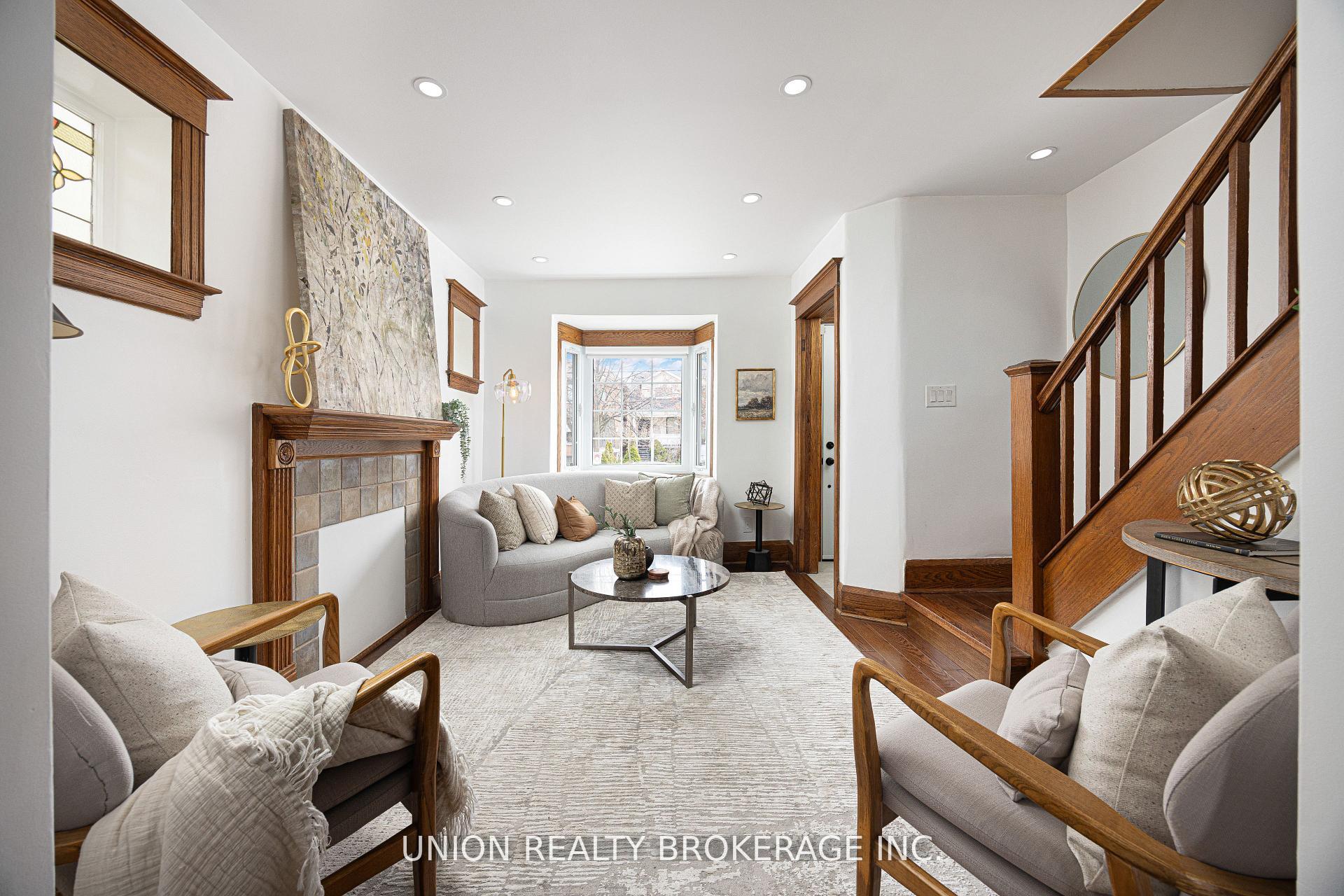 Photo 5 of 154 Blantyre Avenue, Scarborough, Birchcliffe-Cliffside — HOMEH