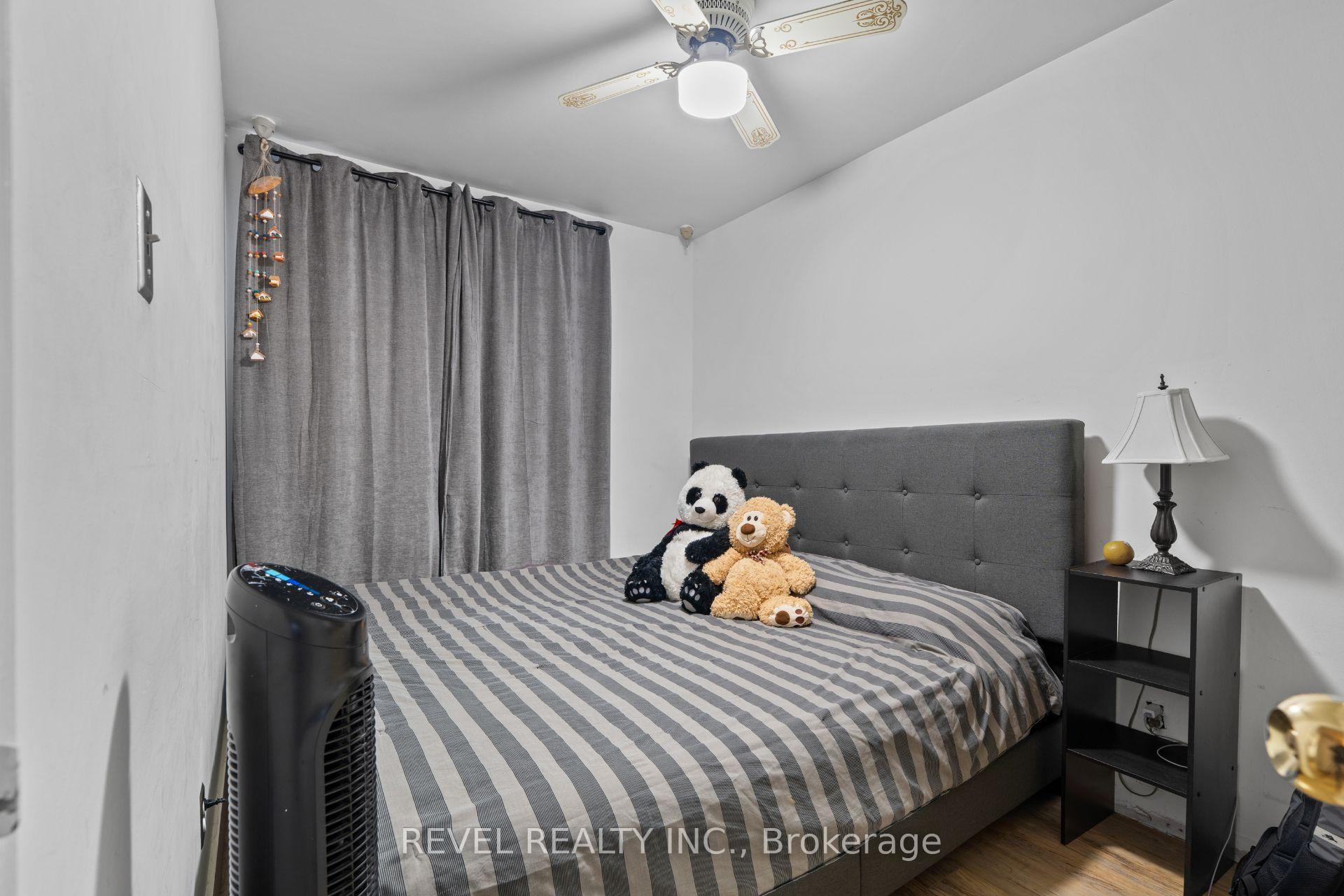 Photo 15 of 24 Bramhall Circle, Brampton, Madoc — HOMEH