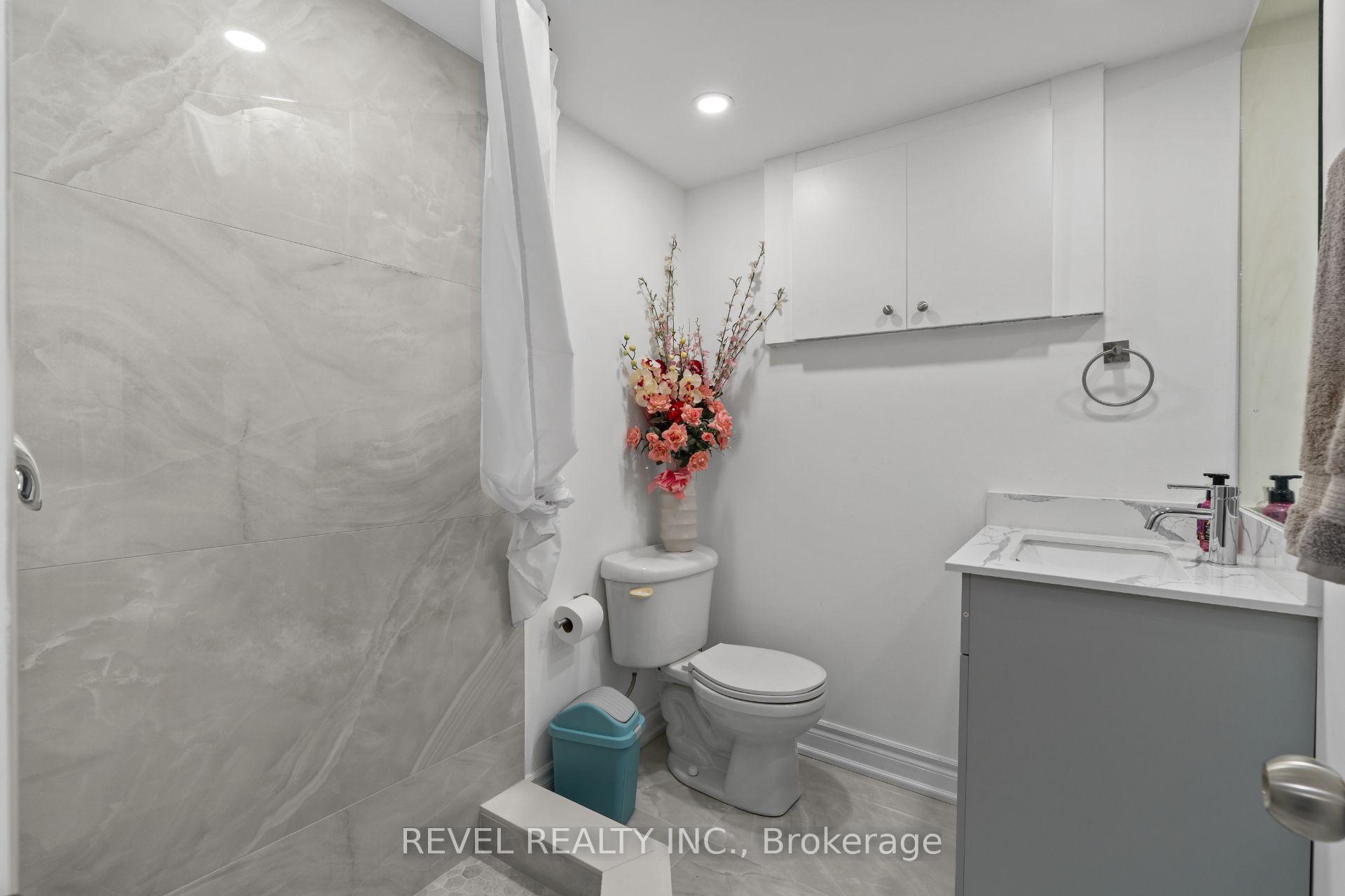 Photo 21 of 24 Bramhall Circle, Brampton, Madoc — HOMEH