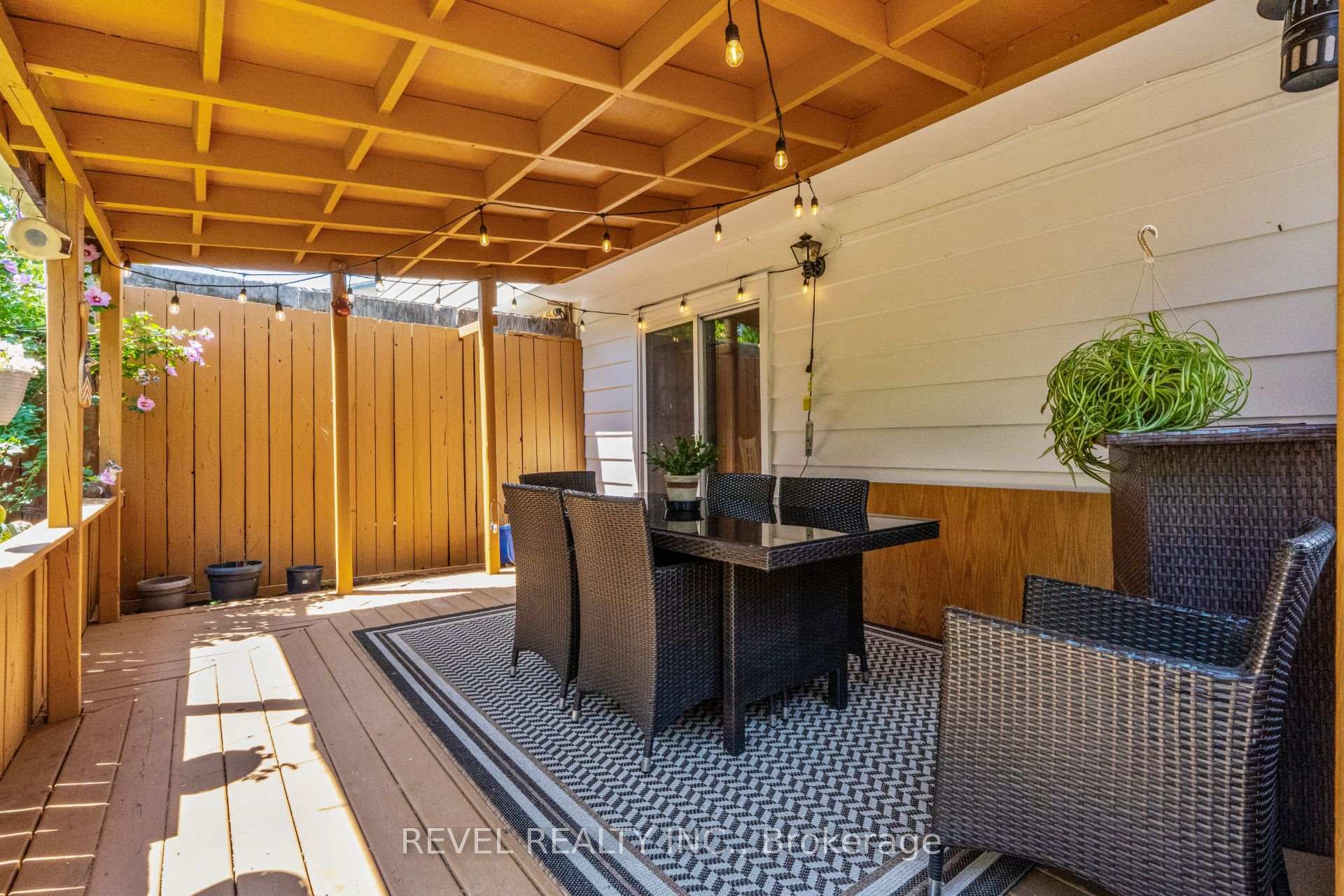 Photo 25 of 24 Bramhall Circle, Brampton, Madoc — HOMEH