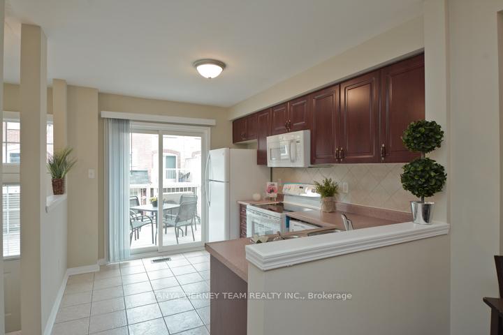 Photo 6 of Unit 6, 1775 Valley Farm Road, Pickering, Town Centre — HOMEH