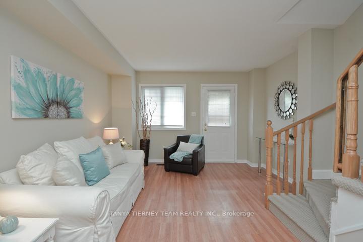 Photo 14 of Unit 6, 1775 Valley Farm Road, Pickering, Town Centre — HOMEH