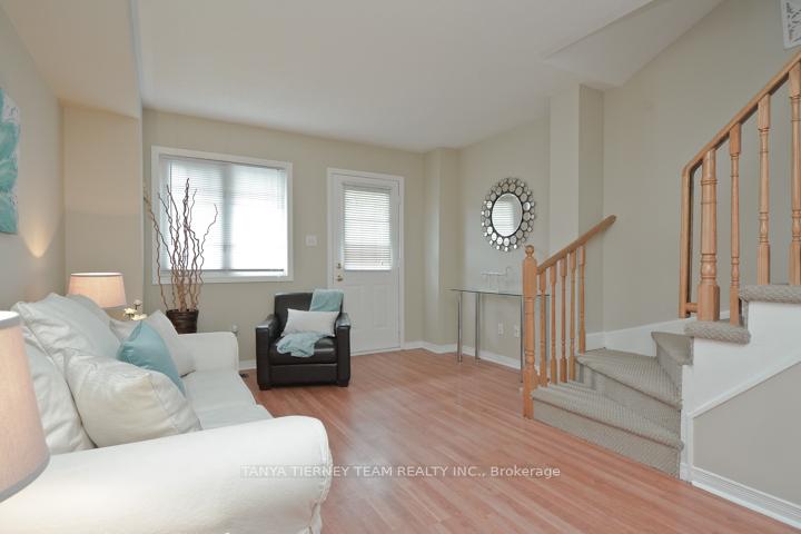 Photo 15 of Unit 6, 1775 Valley Farm Road, Pickering, Town Centre — HOMEH