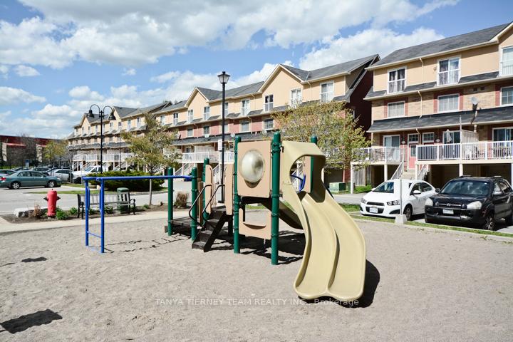 Photo 35 of Unit 6, 1775 Valley Farm Road, Pickering, Town Centre — HOMEH