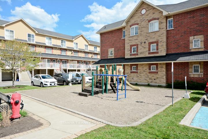 Photo 36 of Unit 6, 1775 Valley Farm Road, Pickering, Town Centre — HOMEH