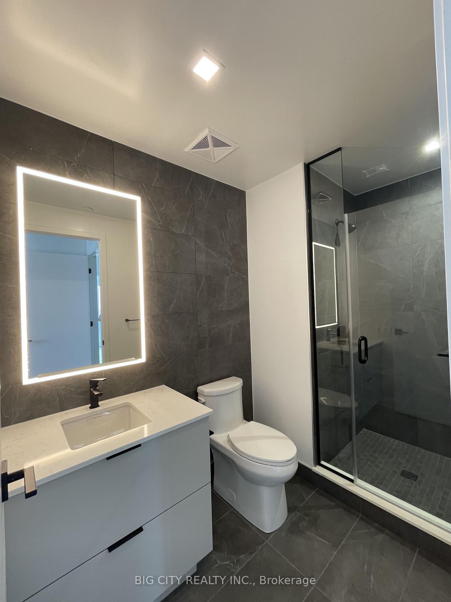 Photo 11 of Unit 4402, 609 Sherbourne Street, Toronto, North St. James Town — HOMEH