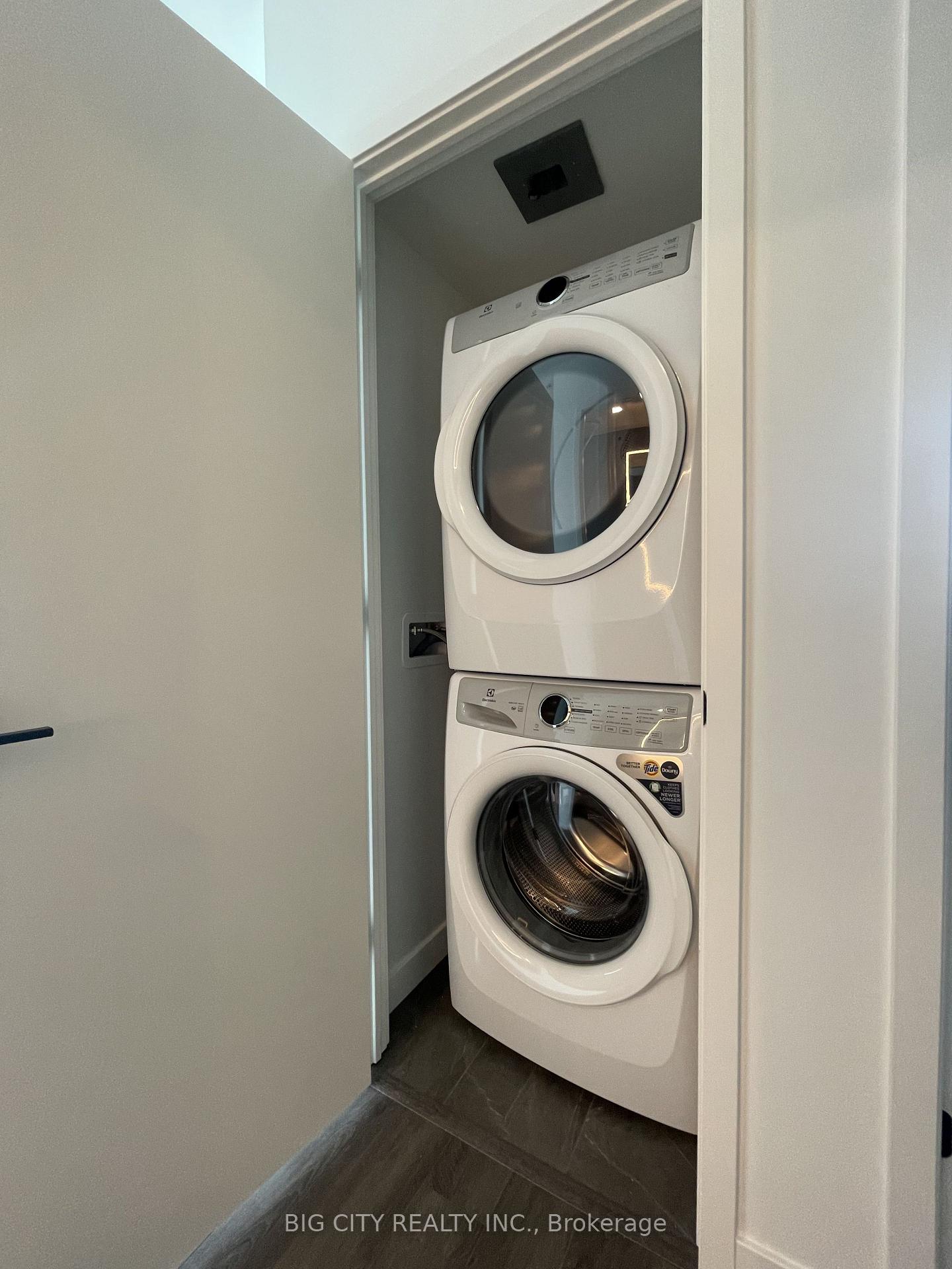 Photo 14 of Unit 4402, 609 Sherbourne Street, Toronto, North St. James Town — HOMEH