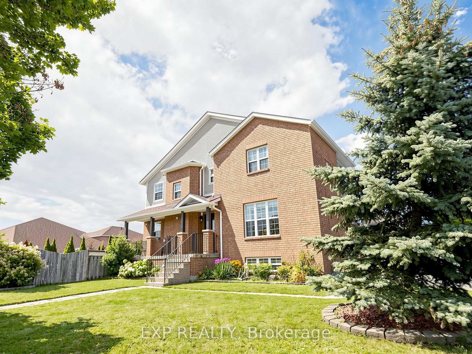 Photo 2 of 33 Wrendale Crescent, Georgina, Keswick South — HOMEH
