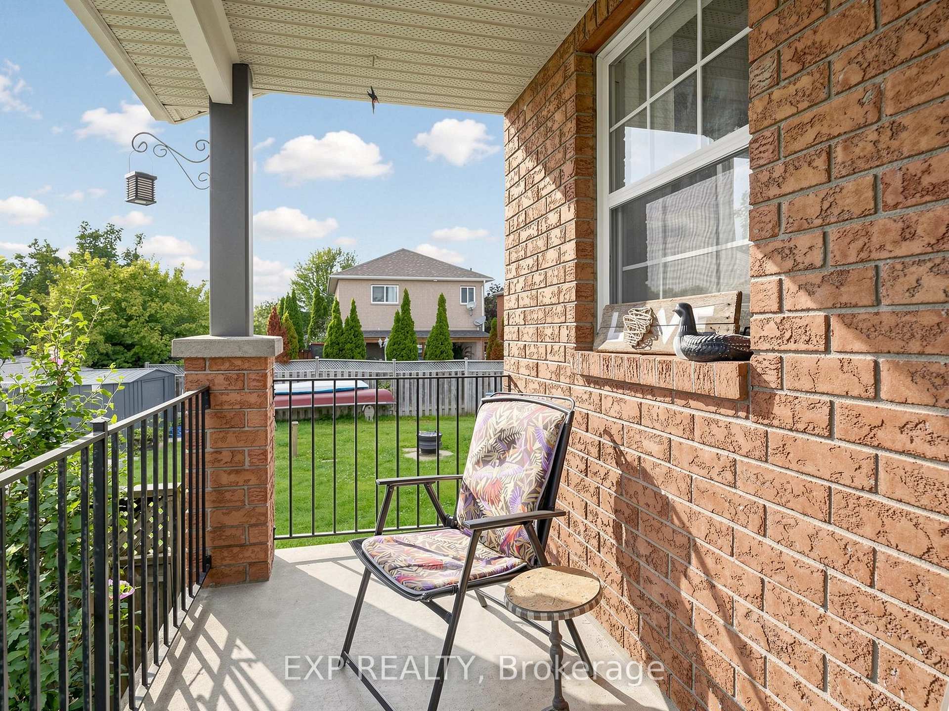 Photo 4 of 33 Wrendale Crescent, Georgina, Keswick South — HOMEH