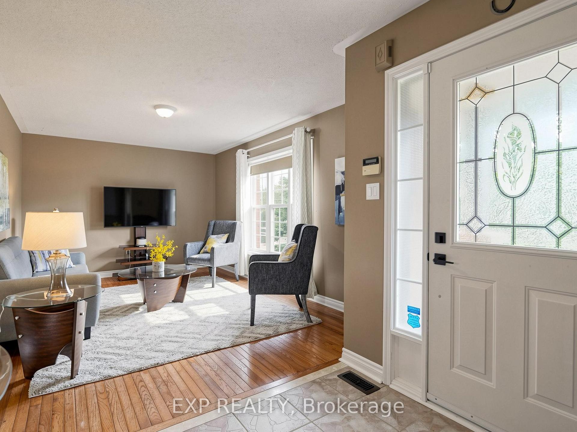 Photo 6 of 33 Wrendale Crescent, Georgina, Keswick South — HOMEH