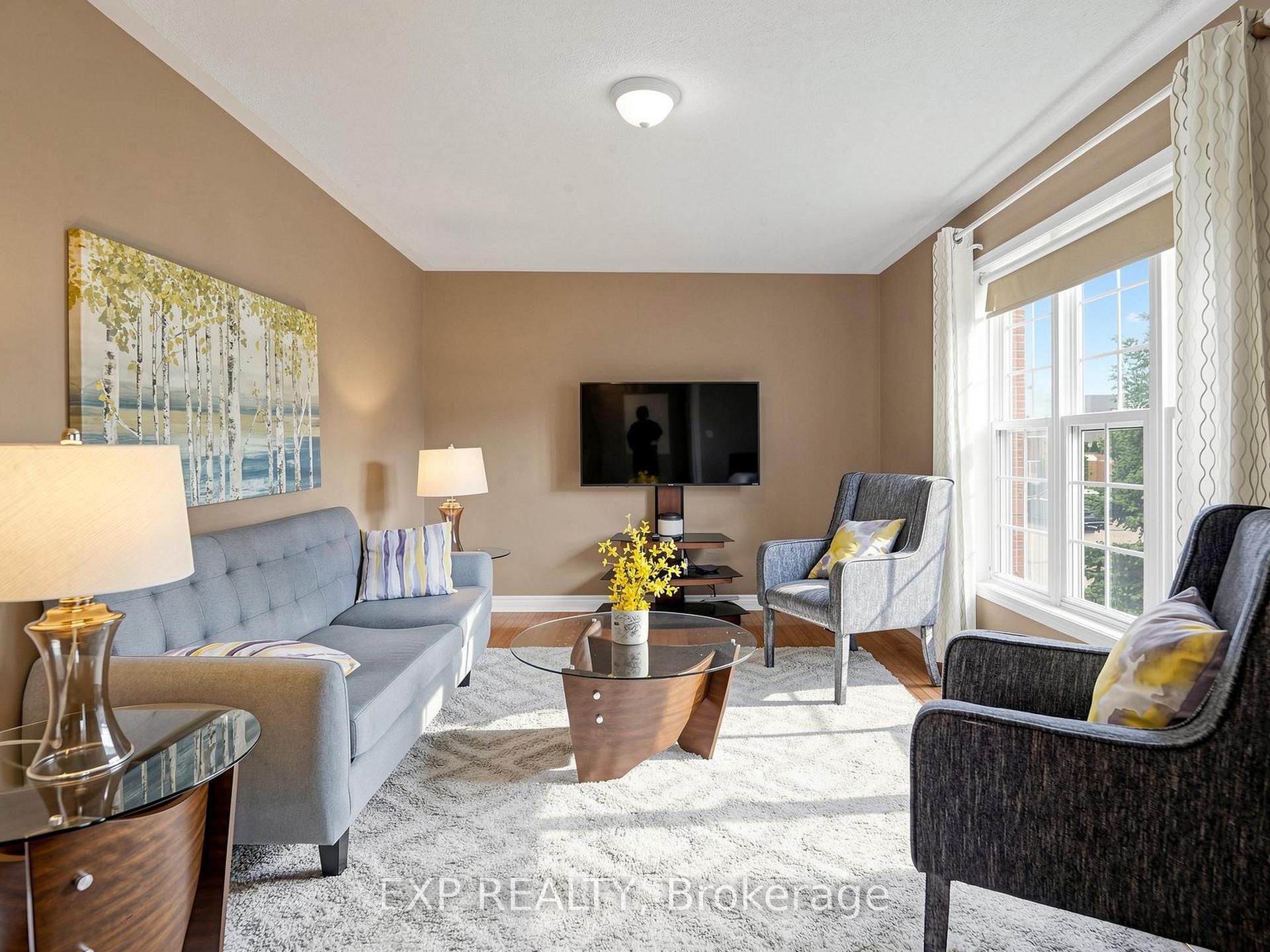 Photo 7 of 33 Wrendale Crescent, Georgina, Keswick South — HOMEH