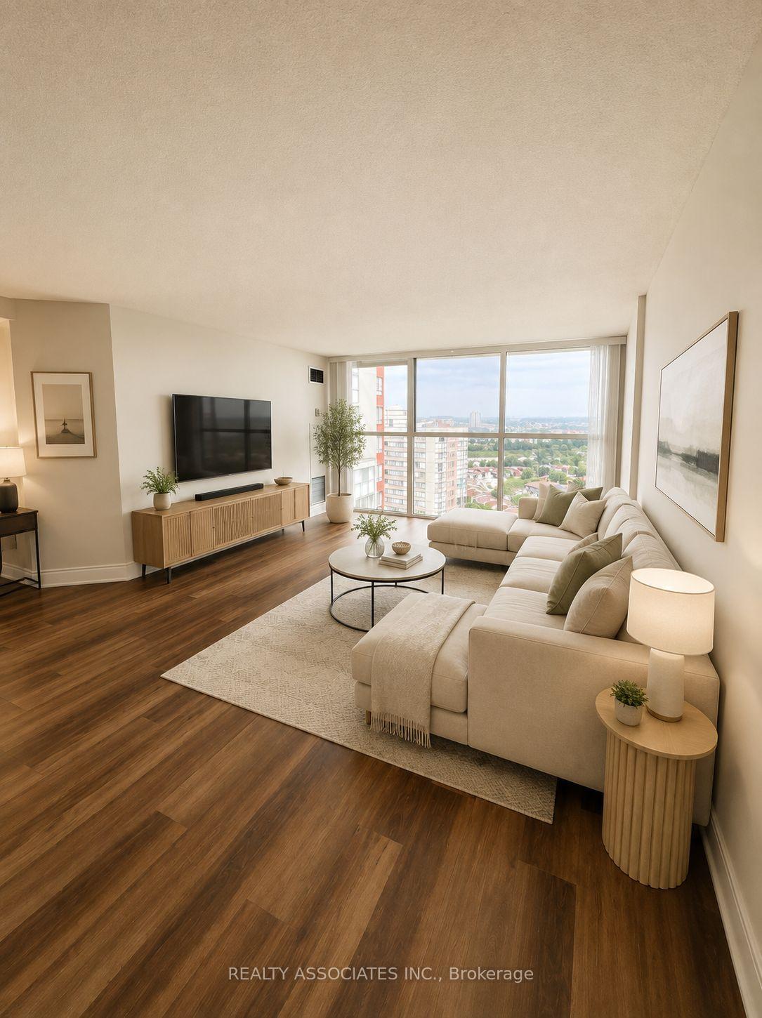 Photo 3 of Unit 2213, 4185 Shipp Drive, Mississauga, City Centre — HOMEH