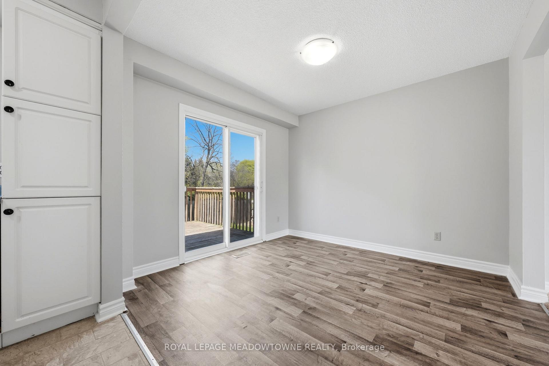 Photo 8 of 82 Maple Avenue, Halton Hills, Georgetown — HOMEH
