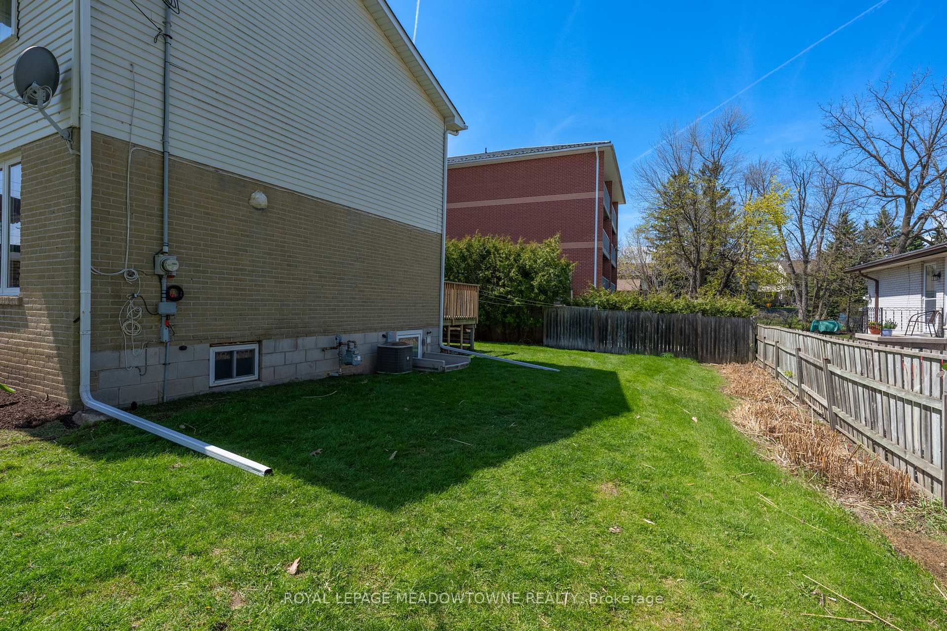 Photo 20 of 82 Maple Avenue, Halton Hills, Georgetown — HOMEH