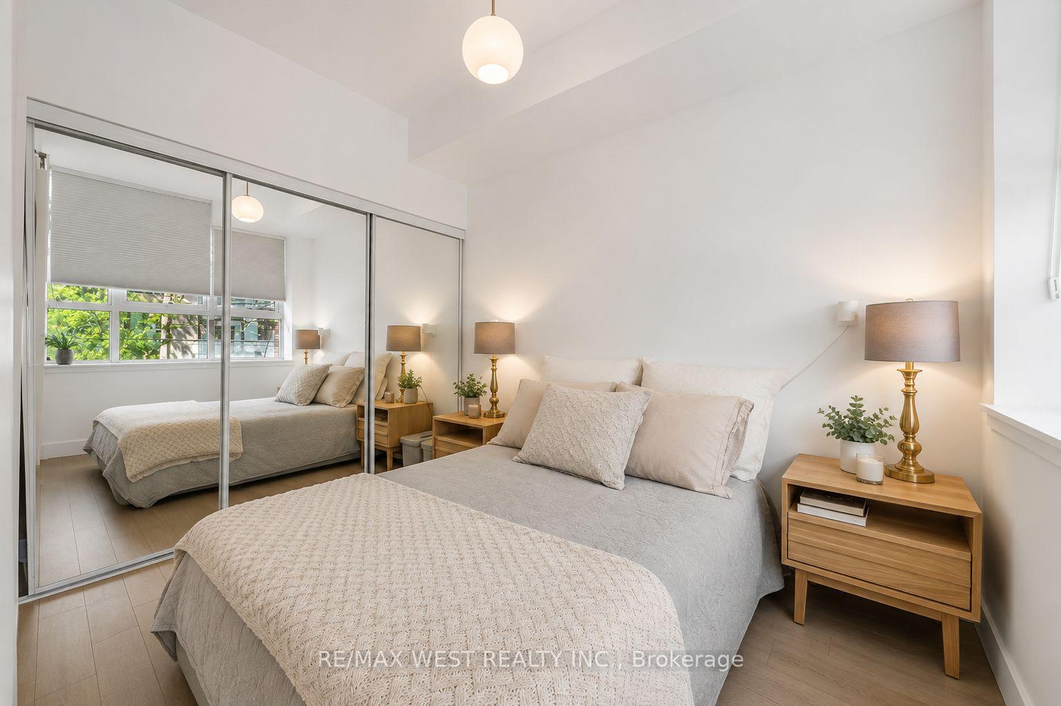 Photo 8 of Unit 215, 601 Kingston Road, Toronto, The Beaches — HOMEH