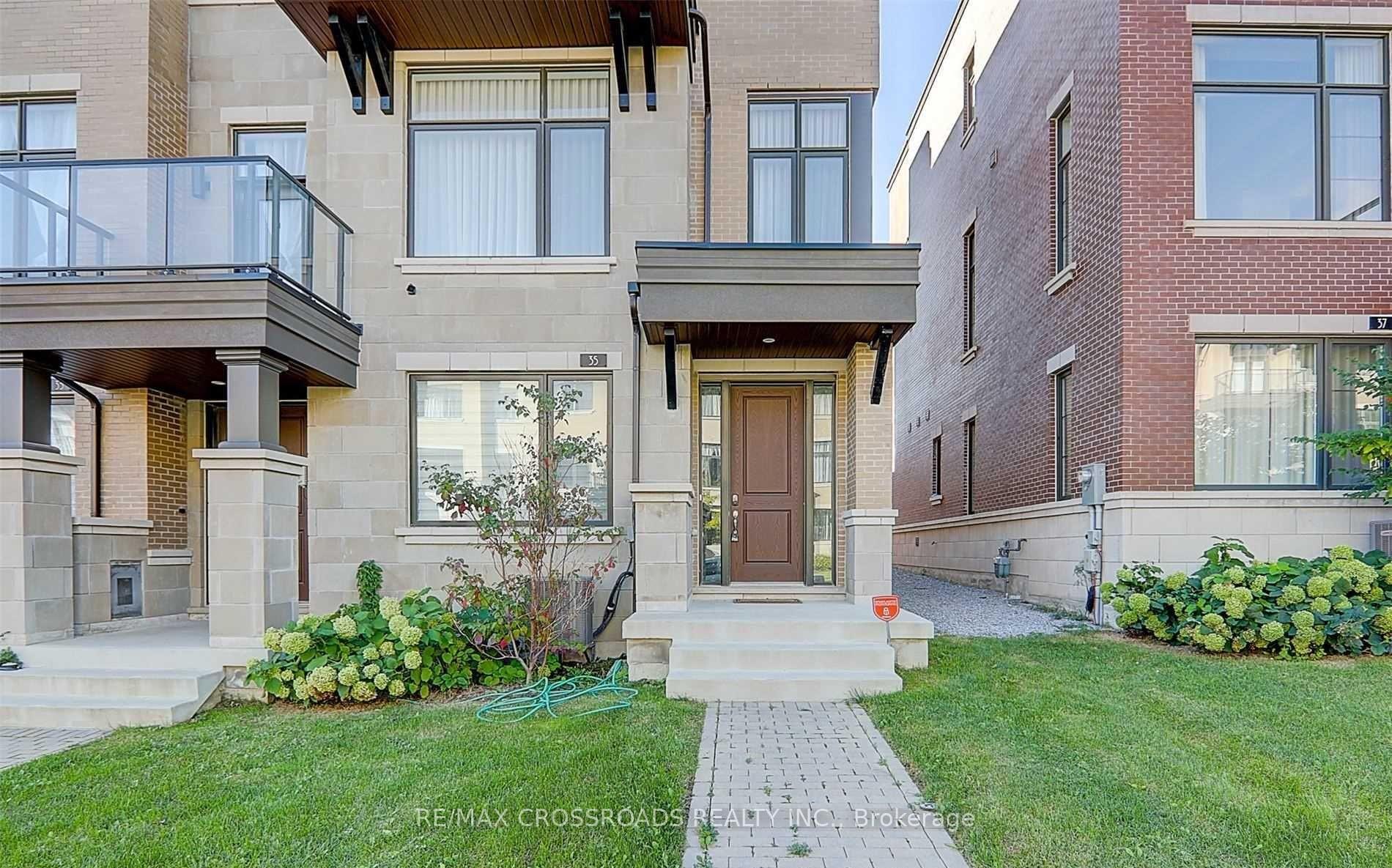 Photo 1 of 35 Carrville Woods Circle, Vaughan, Patterson — HOMEH