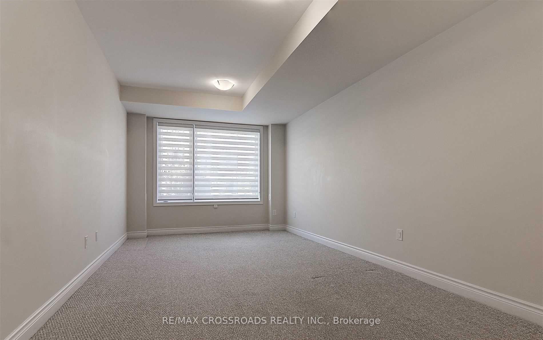 Photo 3 of 35 Carrville Woods Circle, Vaughan, Patterson — HOMEH