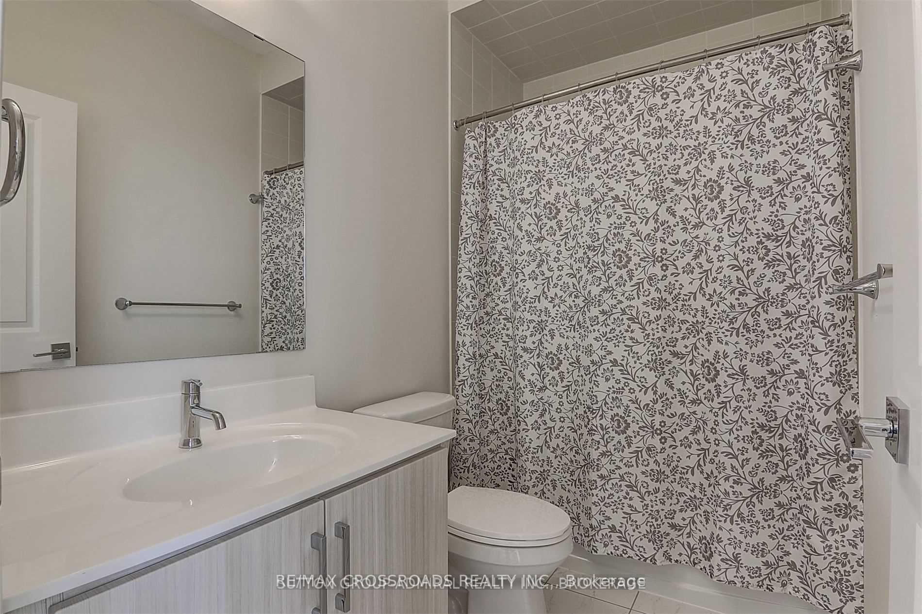 Photo 11 of 35 Carrville Woods Circle, Vaughan, Patterson — HOMEH