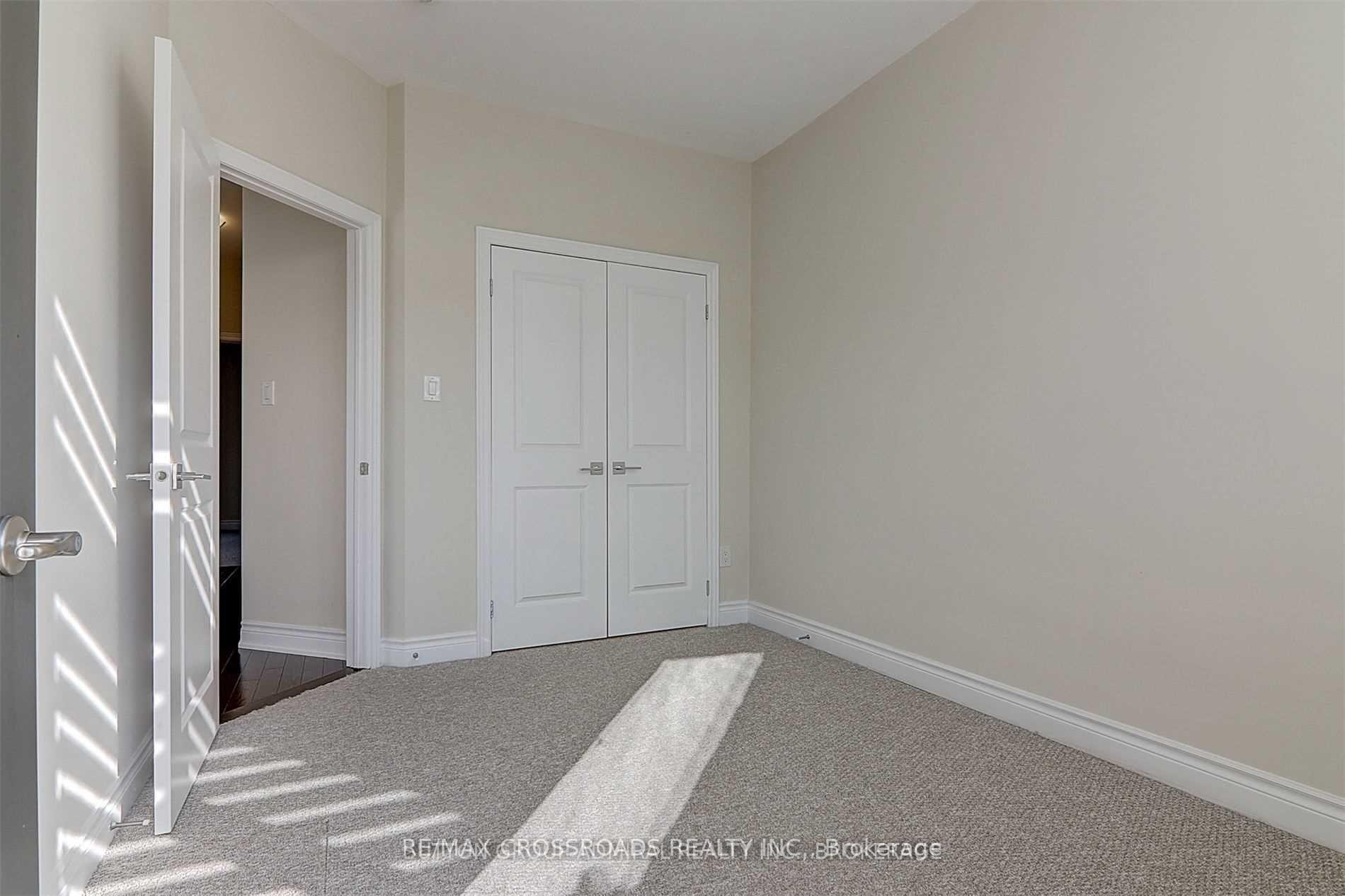 Photo 15 of 35 Carrville Woods Circle, Vaughan, Patterson — HOMEH