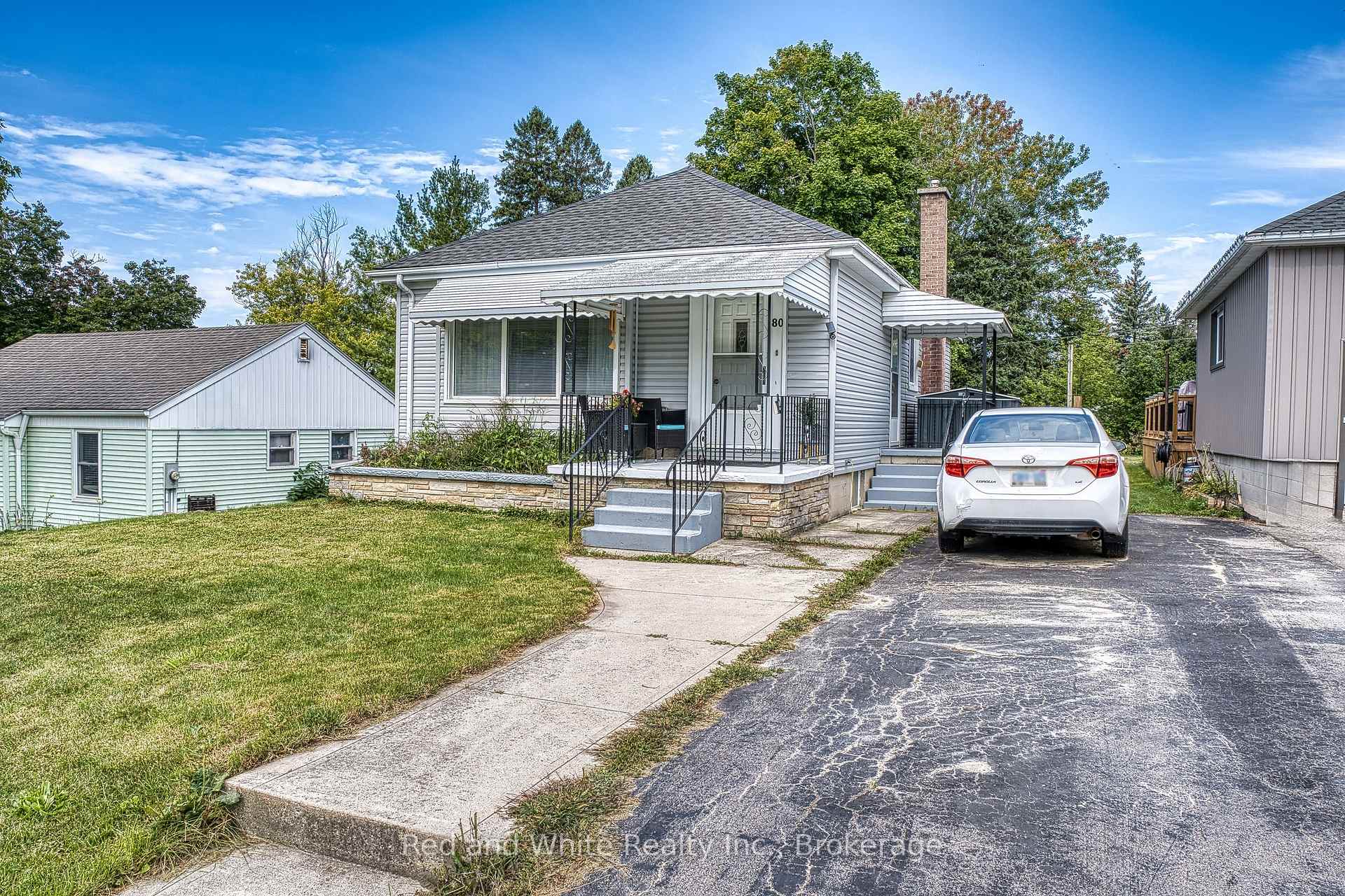 Photo 3 of 80 Carling Terrace, North Huron, Wingham — HOMEH