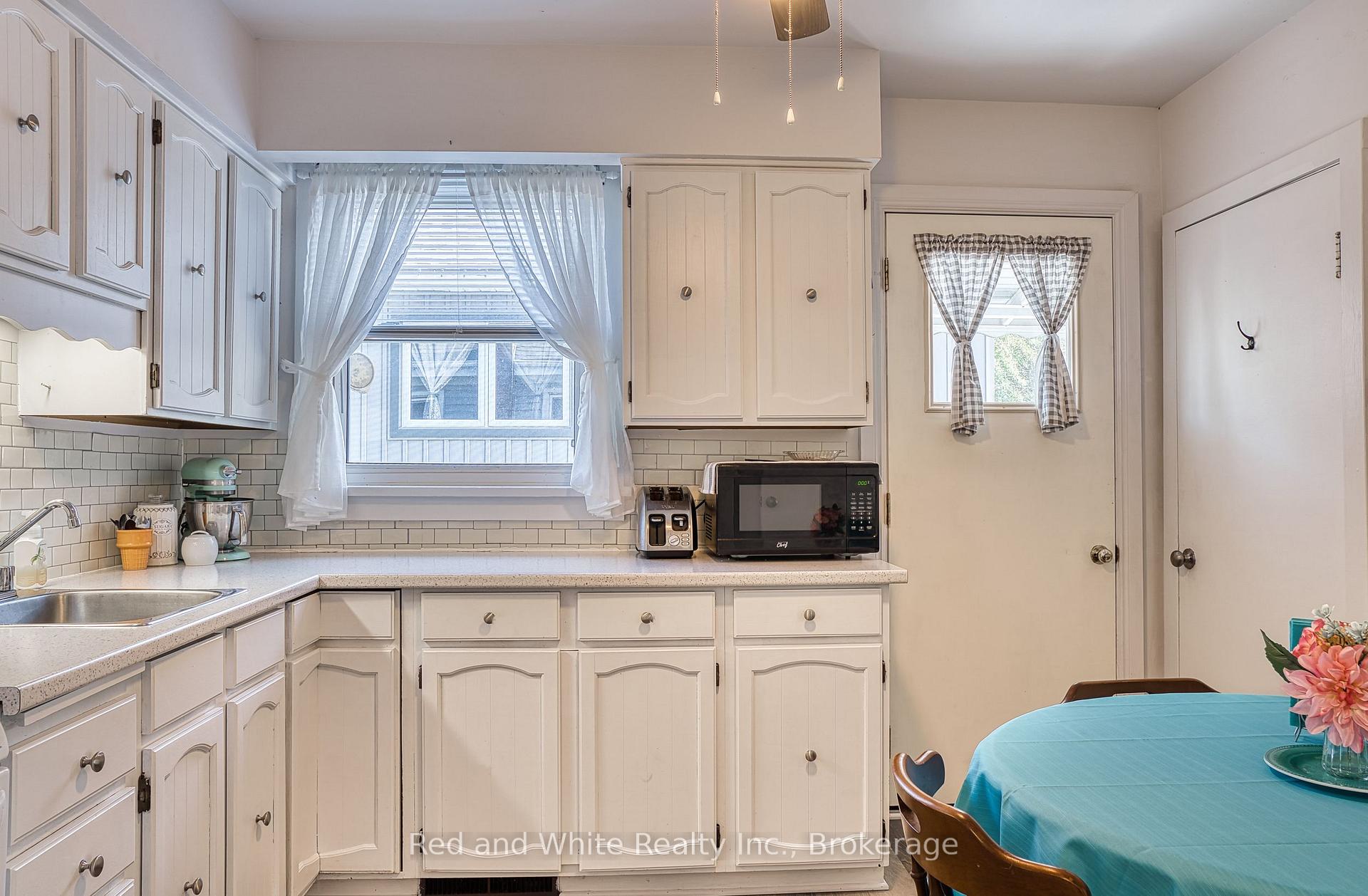 Photo 15 of 80 Carling Terrace, North Huron, Wingham — HOMEH