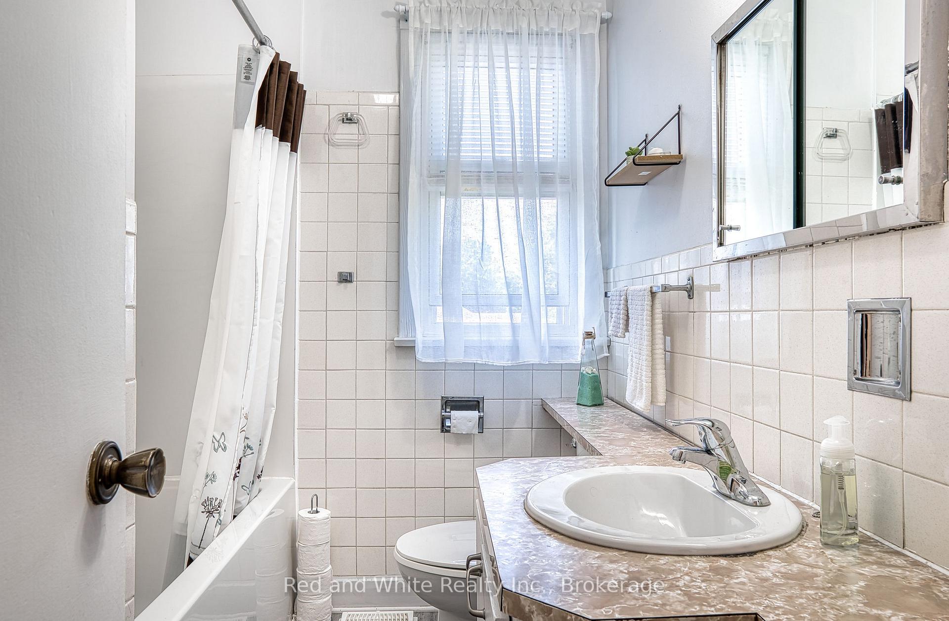 Photo 17 of 80 Carling Terrace, North Huron, Wingham — HOMEH