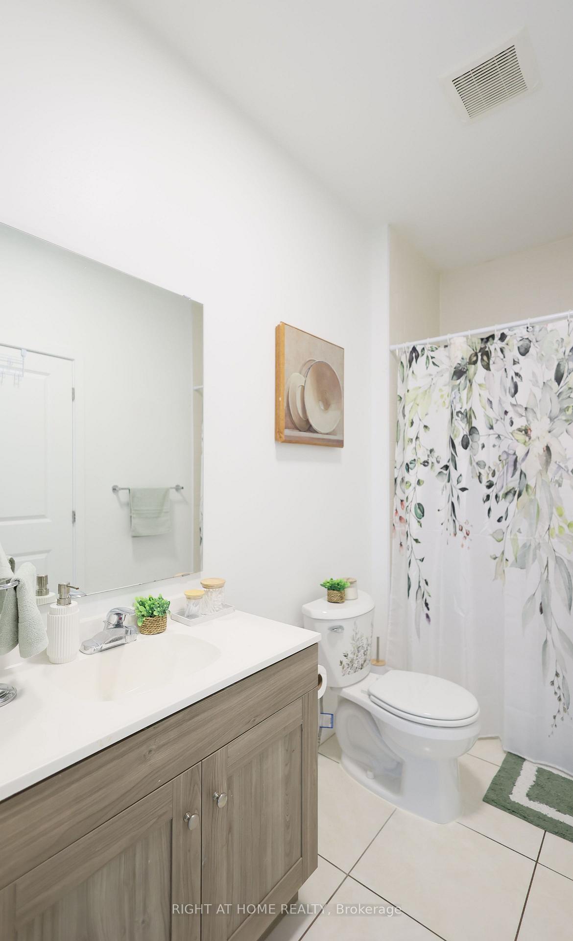 Photo 12 of Unit 32, 100 Highriver Trail, Welland, Broadway — HOMEH