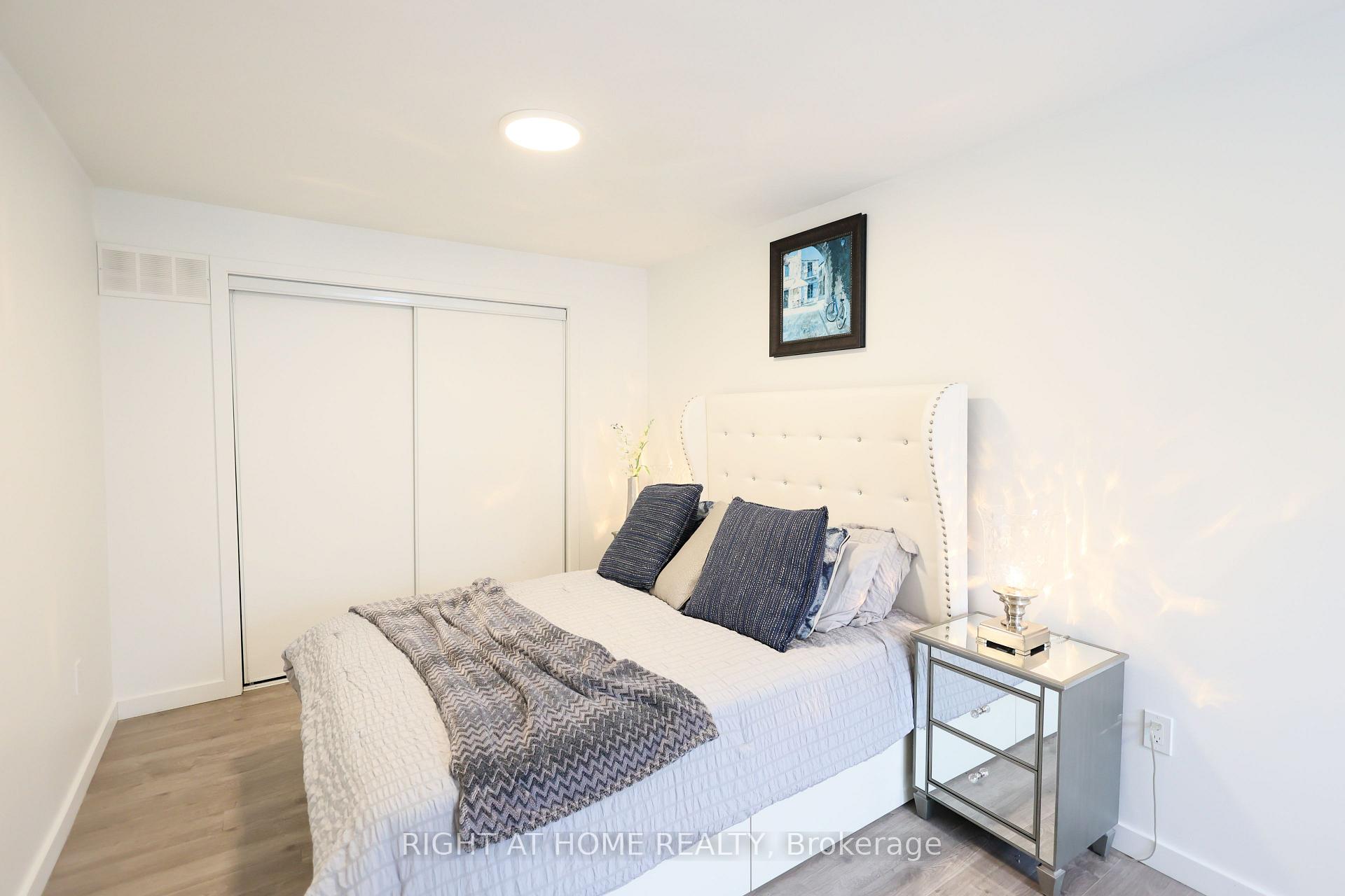 Photo 22 of Unit 32, 100 Highriver Trail, Welland, Broadway — HOMEH