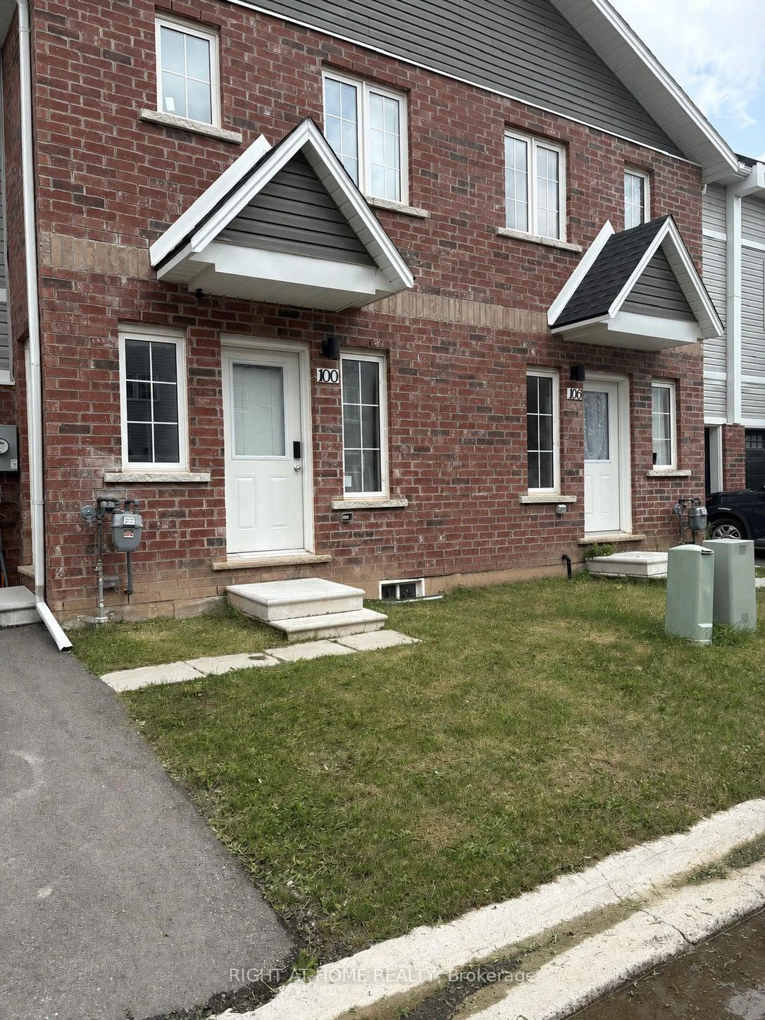 Photo 1 of Unit 32, 100 Highriver Trail, Welland, Broadway — HOMEH