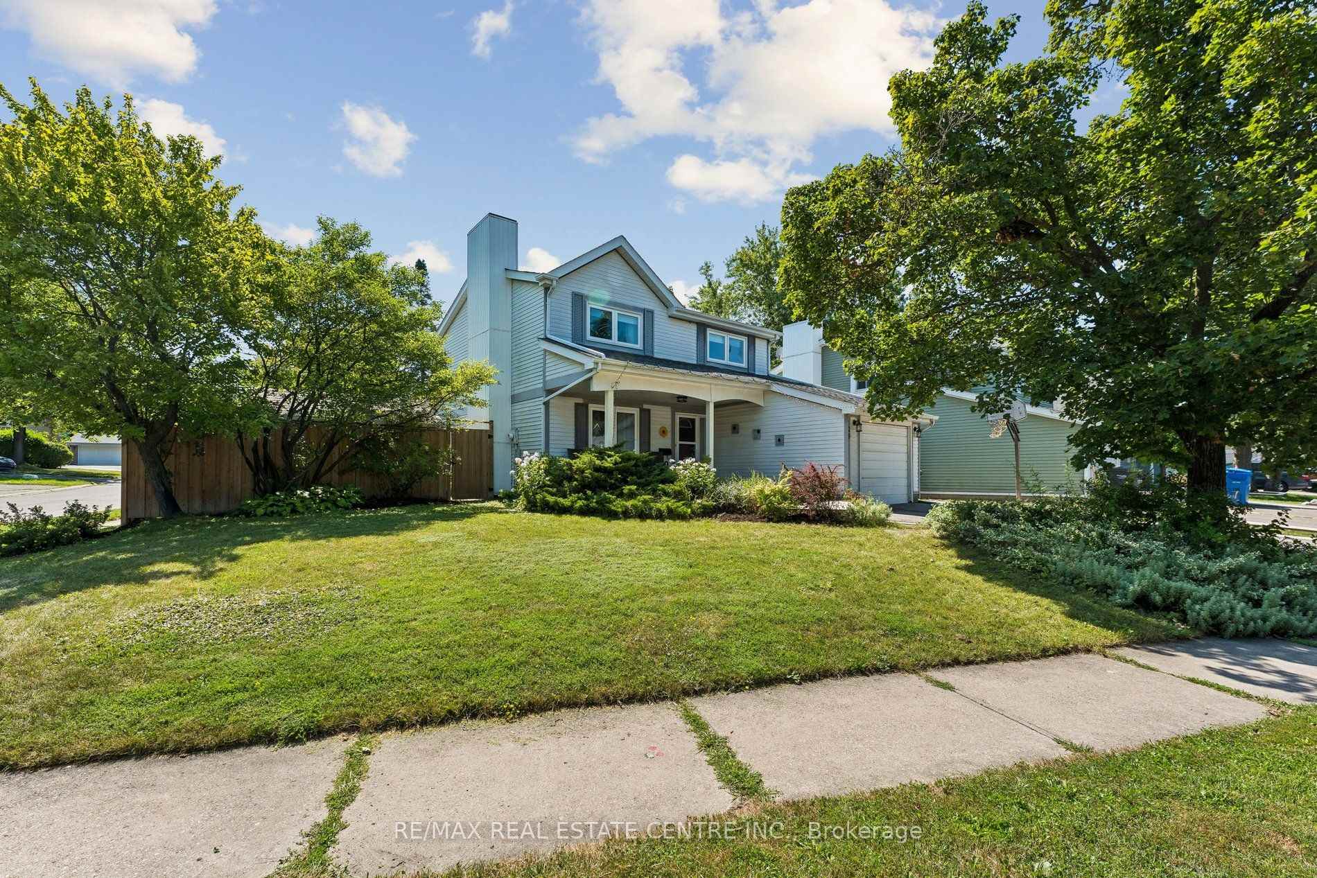 Photo 1 of 29 Blueridge Square, Brampton, Heart Lake West — HOMEH
