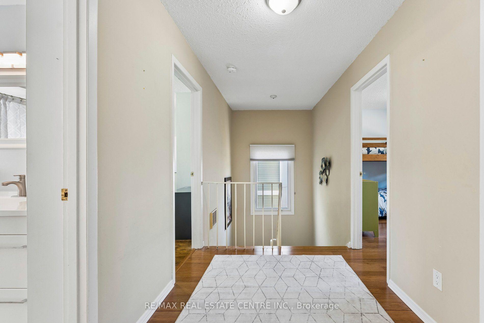 Photo 21 of 29 Blueridge Square, Brampton, Heart Lake West — HOMEH