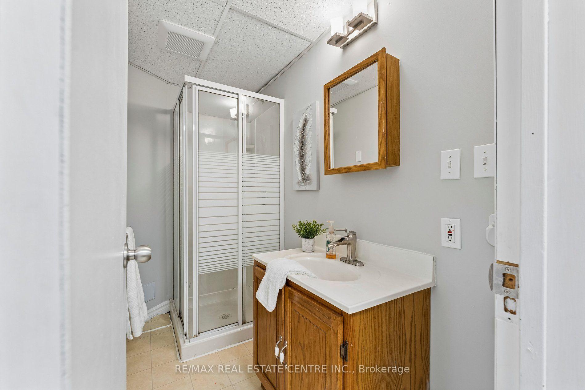 Photo 37 of 29 Blueridge Square, Brampton, Heart Lake West — HOMEH