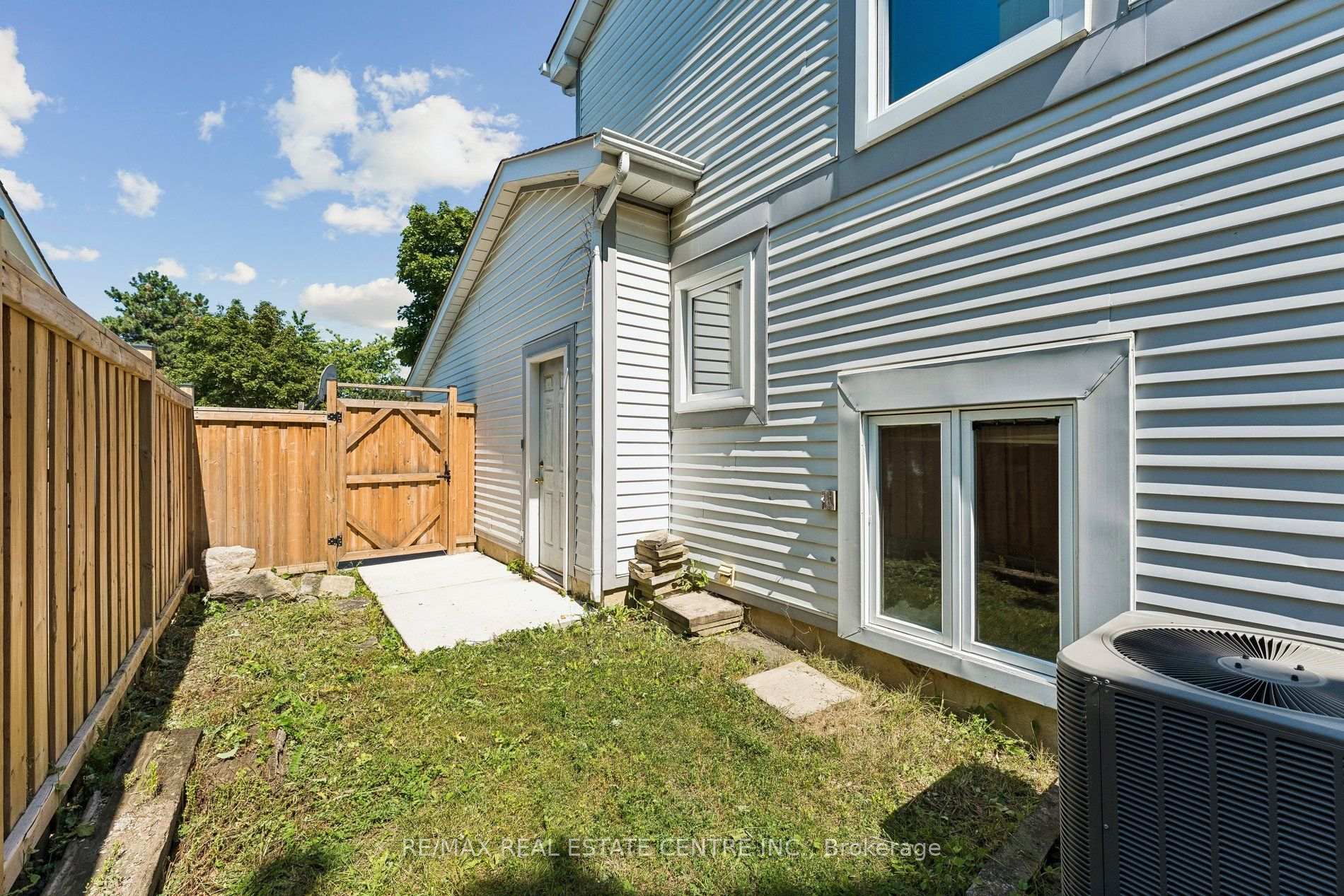 Photo 50 of 29 Blueridge Square, Brampton, Heart Lake West — HOMEH