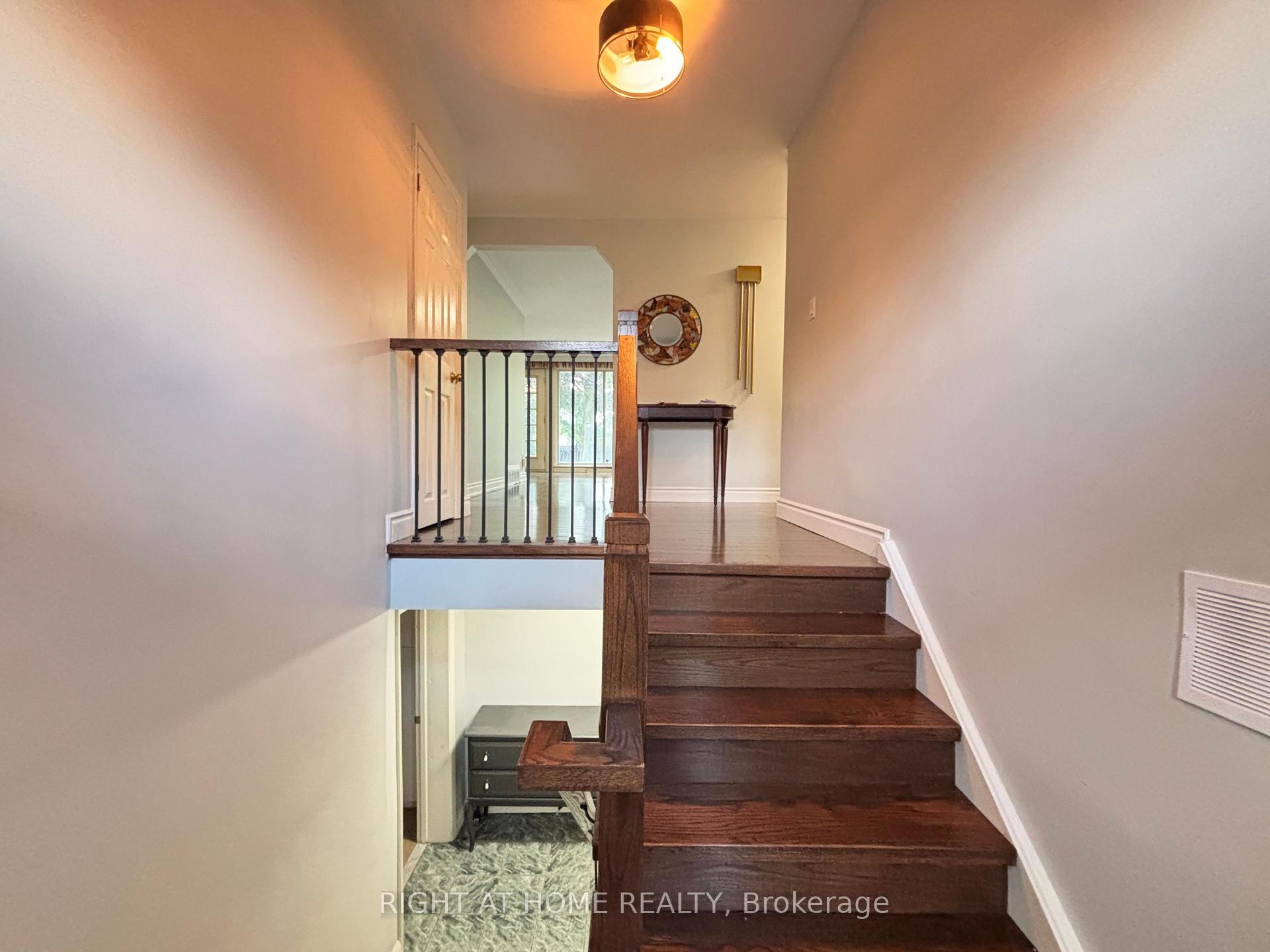 Photo 2 of 220 Newton Drive, North York, Newtonbrook East — HOMEH