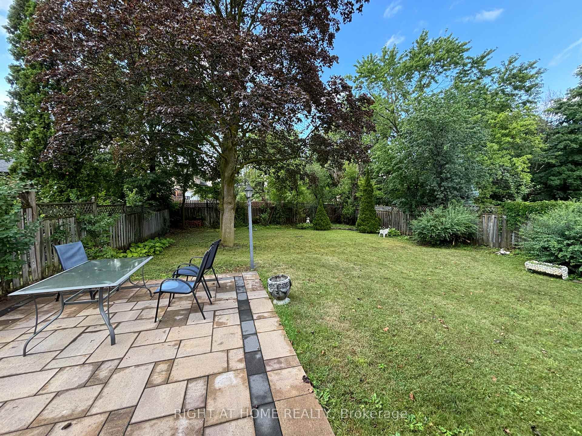 Photo 19 of 220 Newton Drive, North York, Newtonbrook East — HOMEH