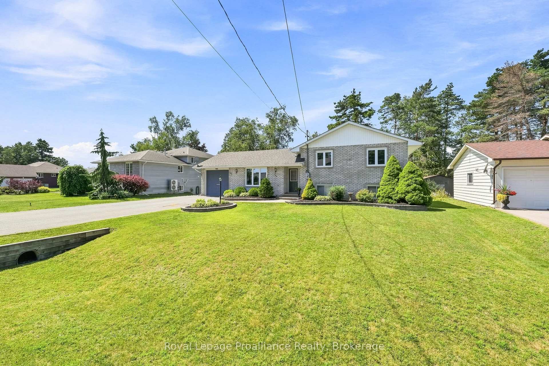 Photo 3 of 180 Ontario Street, Brighton, Rural Brighton — HOMEH