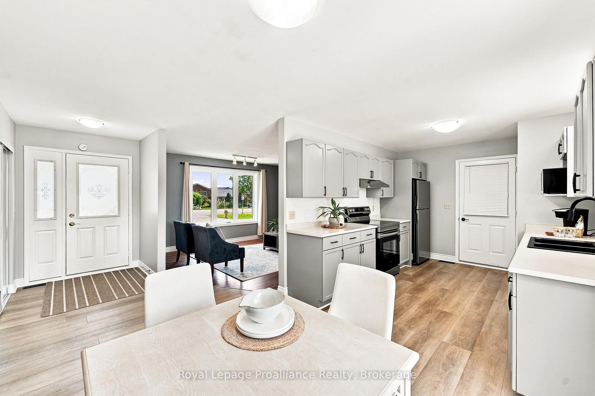 Photo 13 of 180 Ontario Street, Brighton, Rural Brighton — HOMEH
