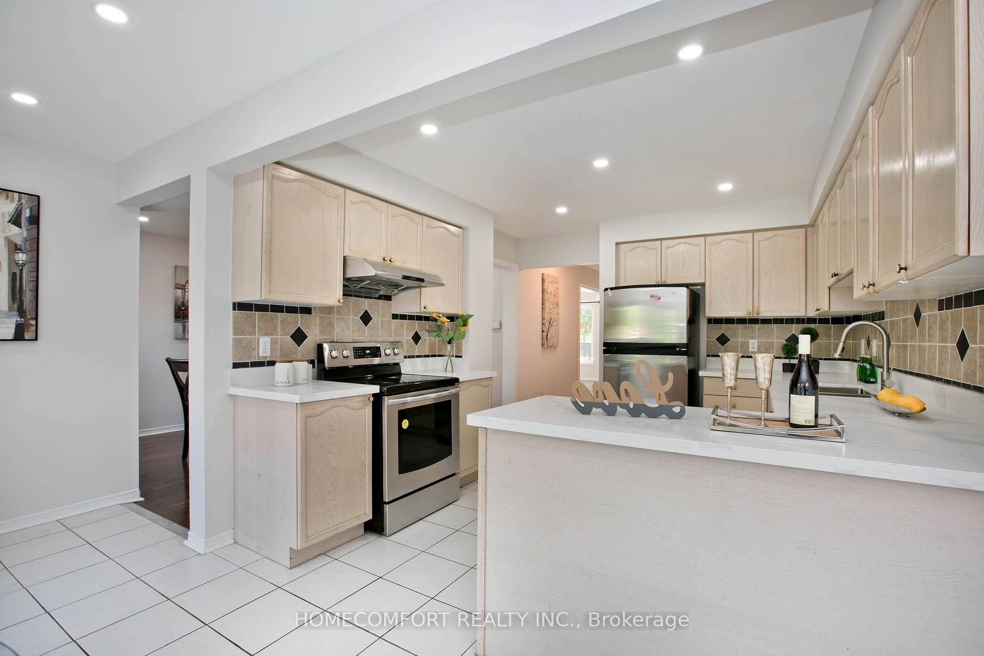 Photo 13 of 5813 Fieldon Road, Mississauga, Central Erin Mills — HOMEH